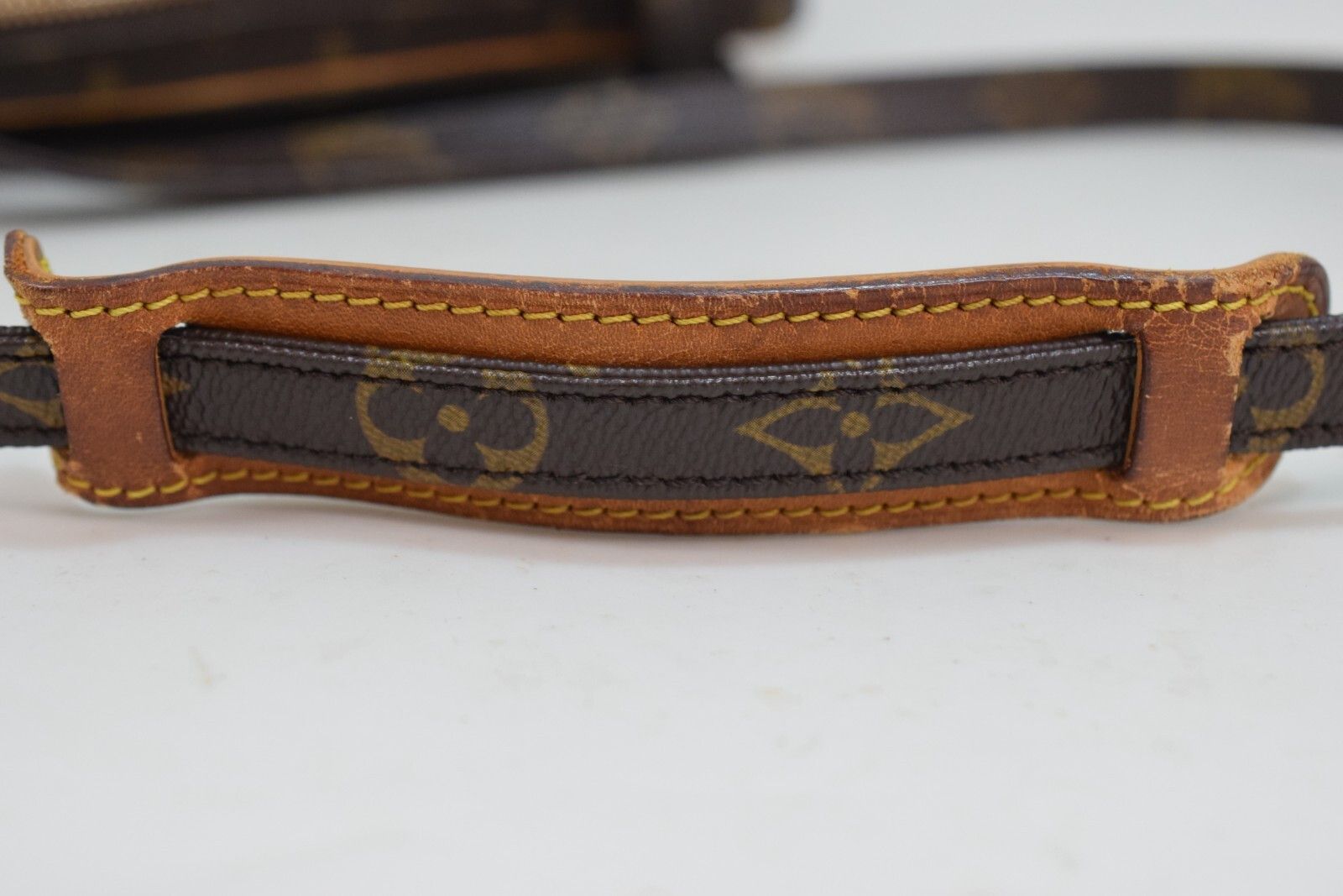 Louis Vuitton Louis Vuitton Marly Bandouliere Crossbody Monogram M51828 Size ONE SIZE - 15 Thumbnail