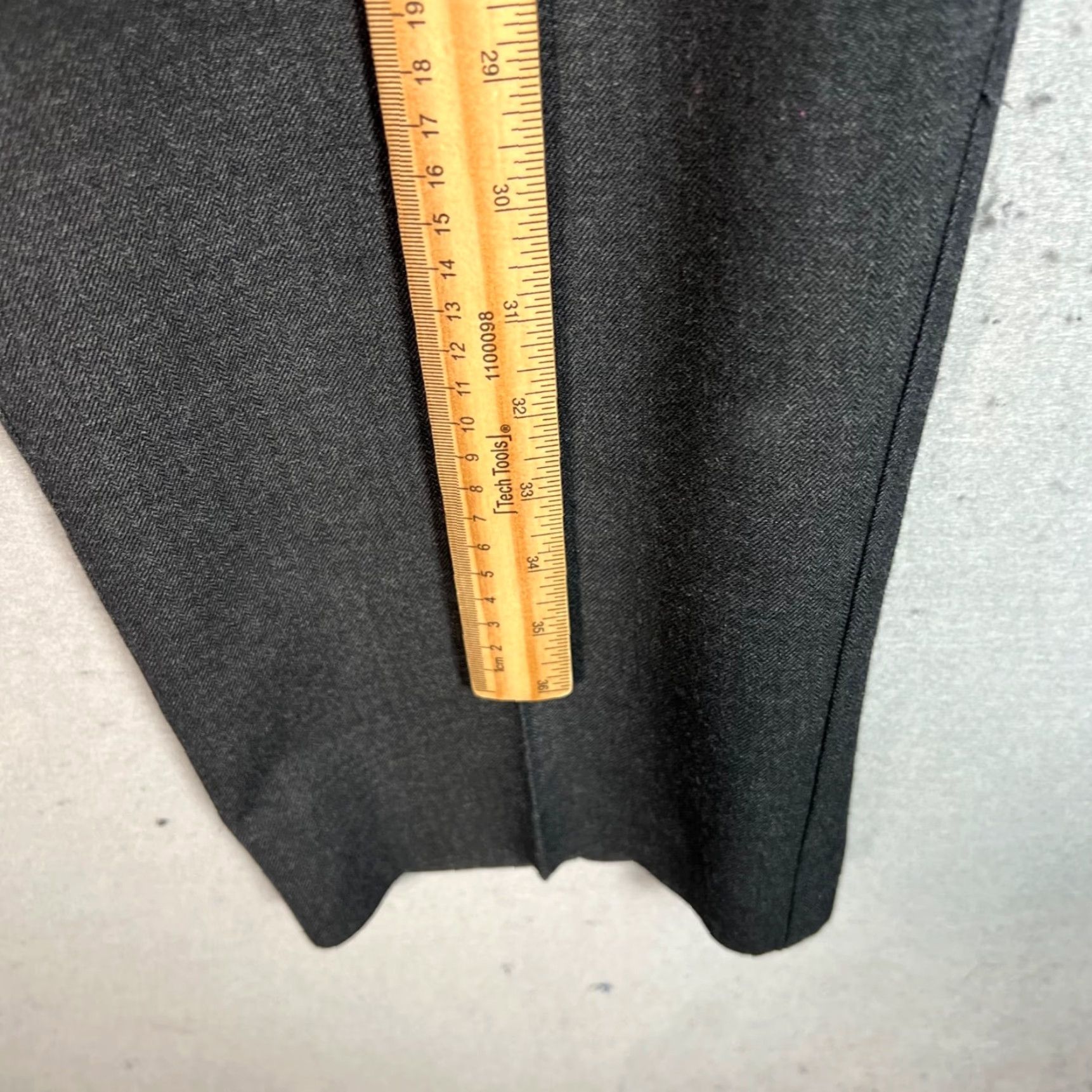 Ben Sherman Ben Sherman Mens Pants Dress Pants 31 Short Gray Straight Leg Inseam 29 Polyester Viscose Flat Front 8/10 Vintage Official Measurements Size US 31 - 6 Thumbnail