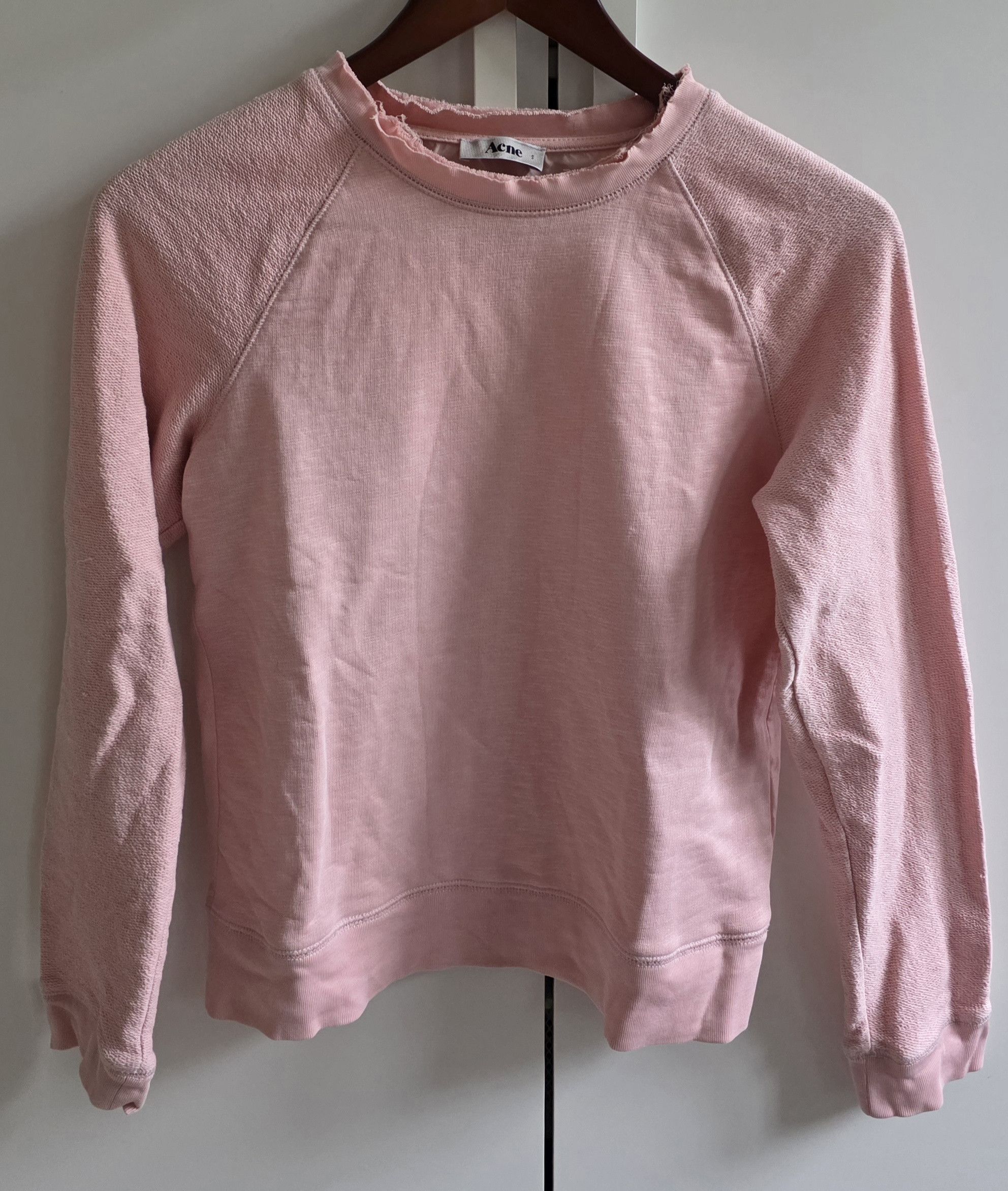 Acne Studios Acne Studios women's cropped S pink sweatshirt Size S / US 4 / IT 40 - 1 Thumbnail