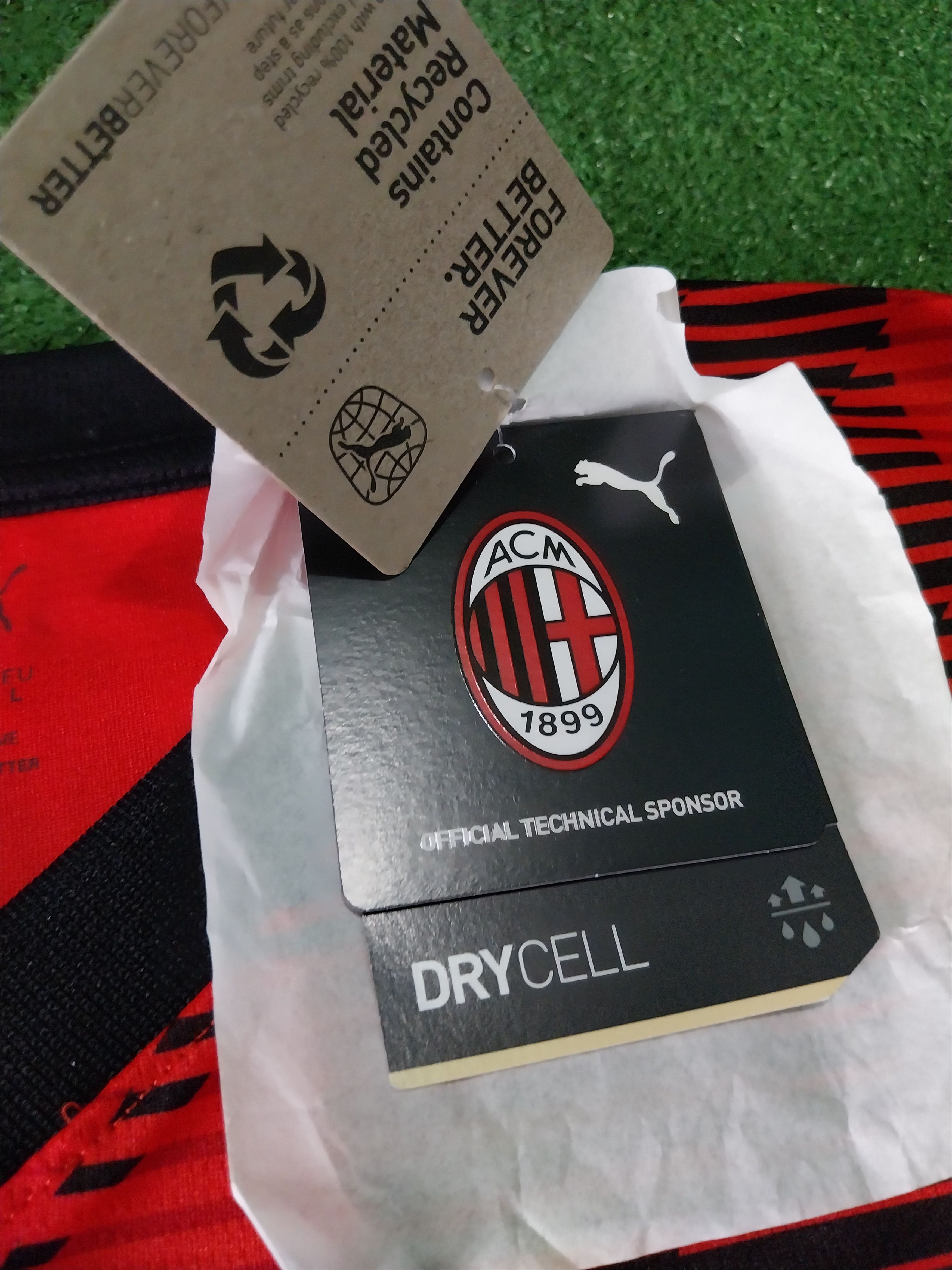 Puma Ac milan home 2023/2024 tijjani reijdners jersey football Size US L / EU 52-54 / 3 - 7 Thumbnail