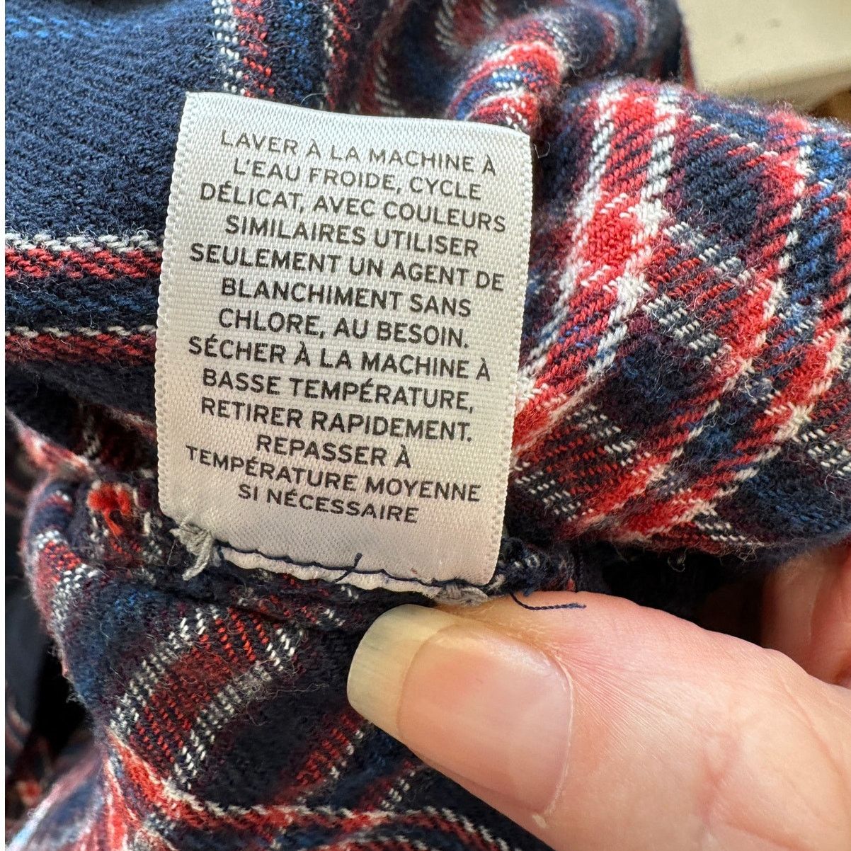 Treasure & Bond Treasure & Bond Navy Plaid Collared Button Boyfriend Shirt L Size L / US 10 / IT 46 - 10 Thumbnail