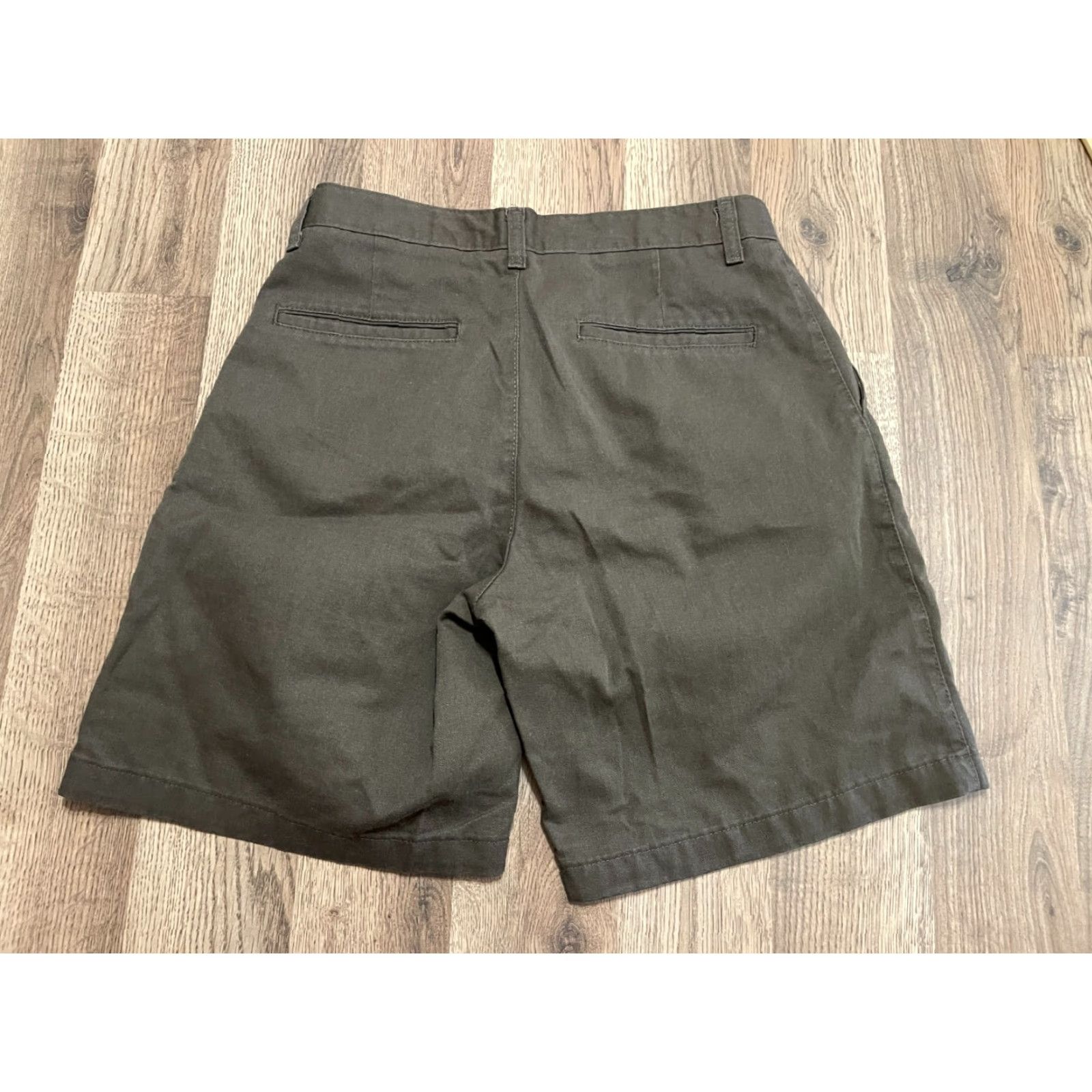 Lee Lee Shorts Men’s 29 Green Khakis Performance Pockets Casual Regular Chino Solid Front 8in Inseam Fashion Pants Mens Size US 29 - 2 Thumbnail