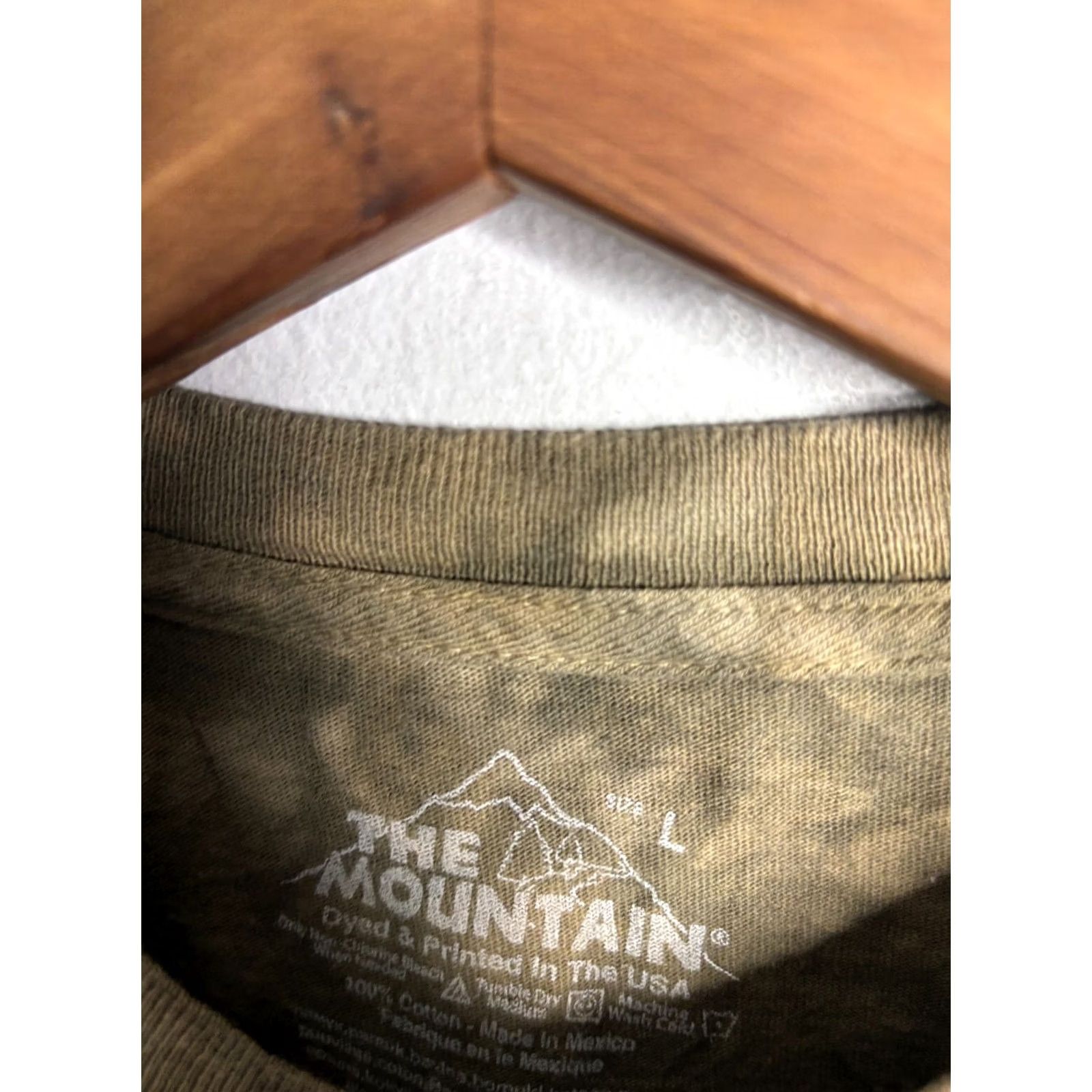 The Mountain The Mountain Marine Bulldog Graphic T-Shirt Tie Dye Green L Size US L / EU 52-54 / 3 - 3 Thumbnail