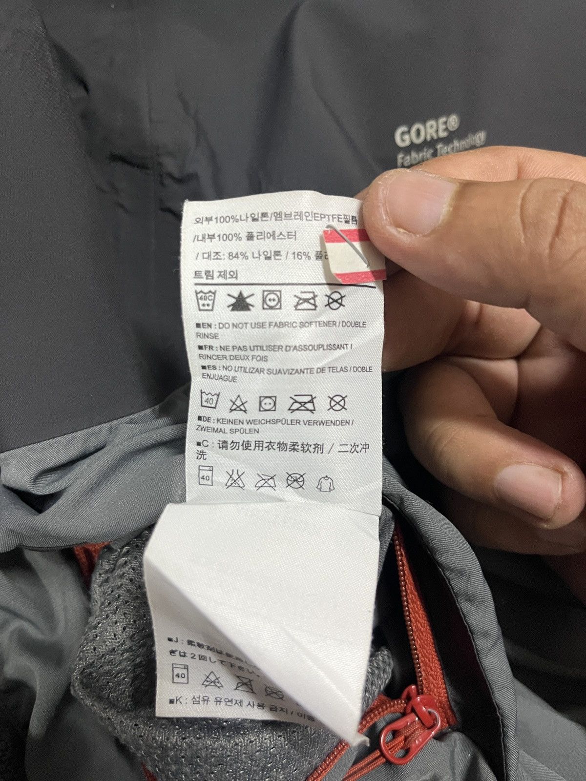 Arc'teryx Jacket 🔥 arcteryx gore fabric technology Size US M / EU 48-50 / 2 - 16 Thumbnail