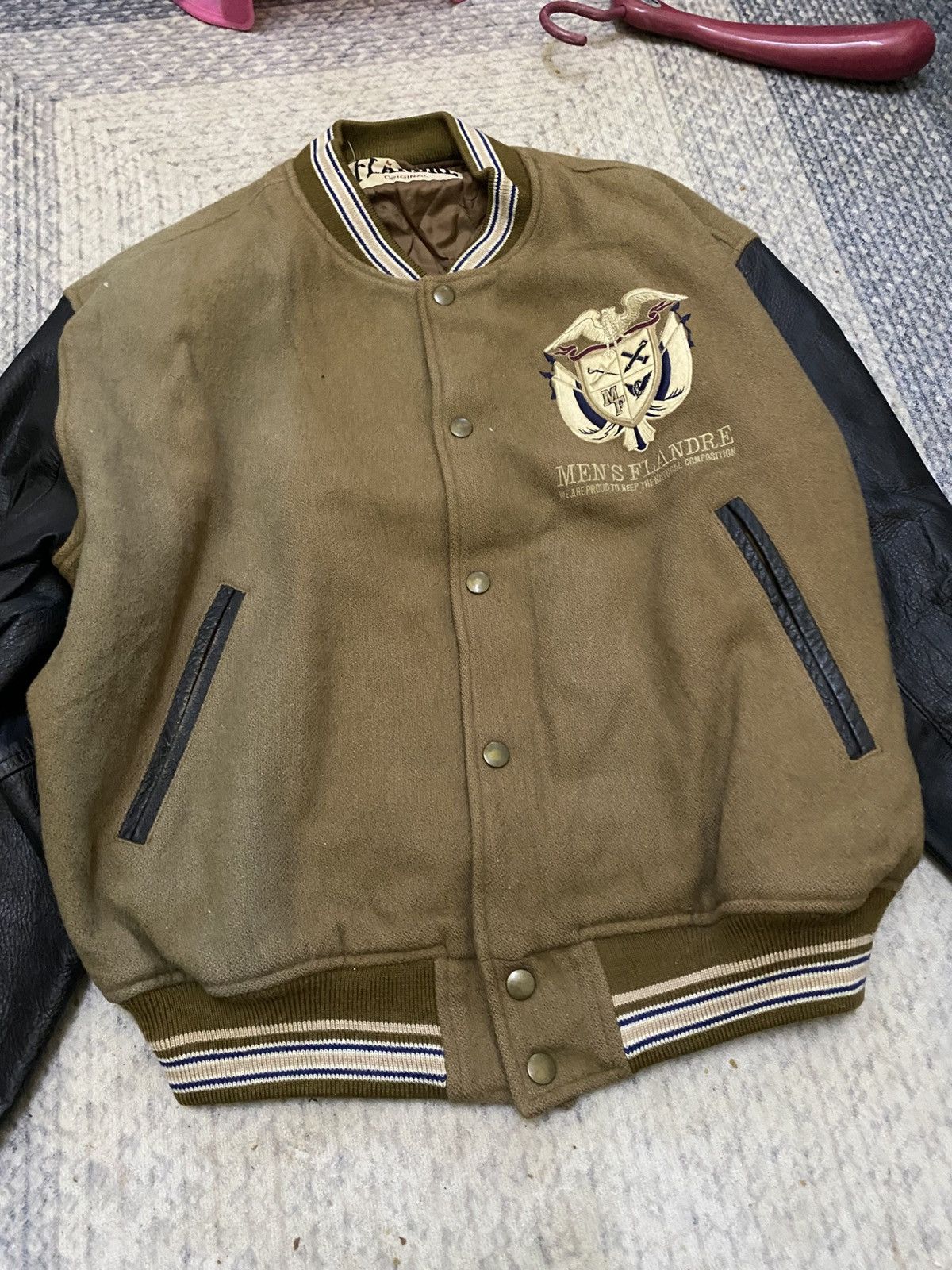 Japanese Brand VINTAGE MENS FLANDRE LEATHER ARM WOOL VARSITY JACKET Size US L / EU 52-54 / 3 - 4 Thumbnail
