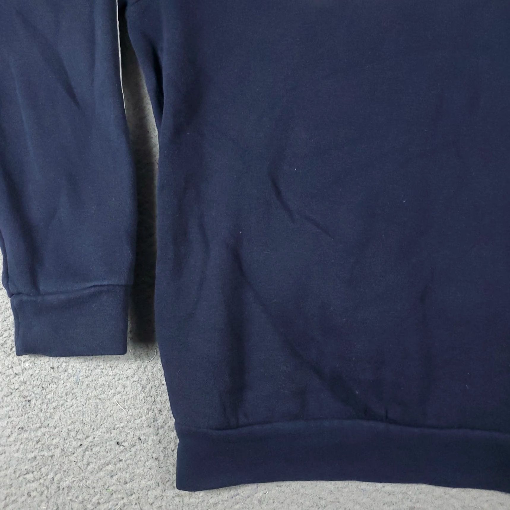 Adidas VINTAGE — (none) Size US M / EU 48-50 / 2 - 4 Thumbnail