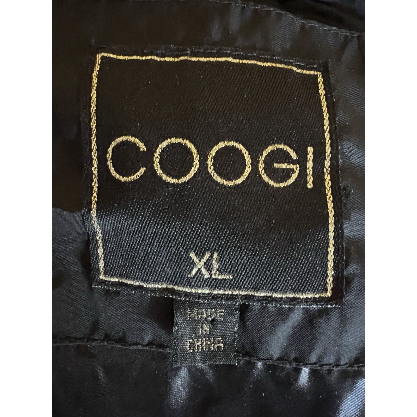 Coogi Coogi Vintage Black Zip Up Puffer Jacket XL Faux Fur Hood Size XL / US 12-14 / IT 48-50 - 10 Thumbnail