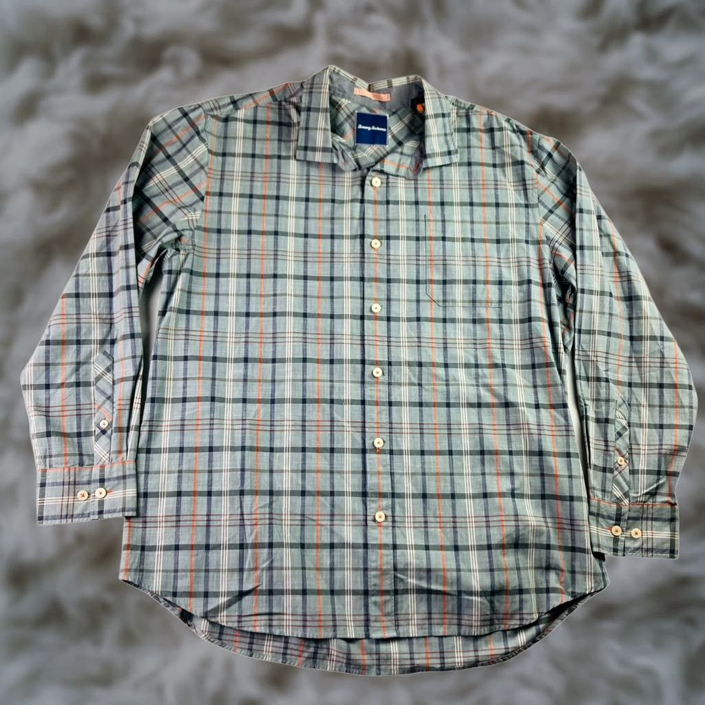 Tommy Bahama VINTAGE Tommy Bahama Shirt? (No, Vintage: No) Size US XL / EU 56 / 4 - 1 Thumbnail