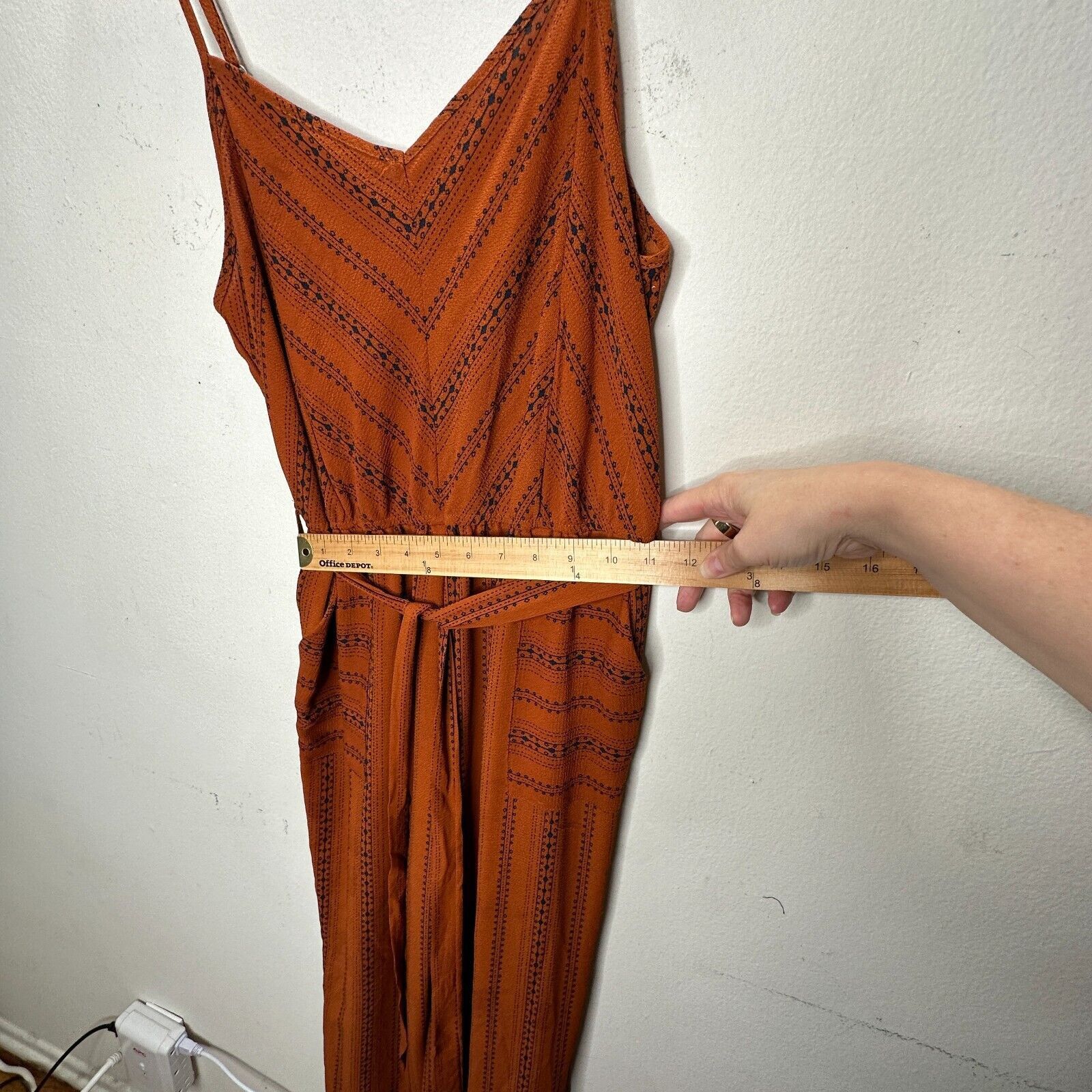 Other E & M Rust Aztec VNeck Spaghetti Strap Tie Waist Jumpsuit Size 30" / US 8 / IT 44 - 14 Thumbnail