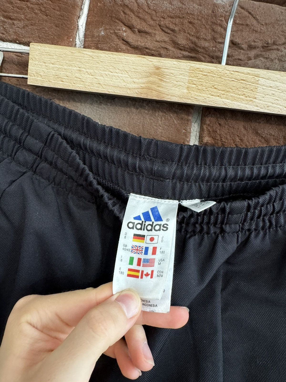Adidas Vintage 2002 Adidas Real Madrid Sweat Pants s Football Socce Size US 32 / EU 48 - 7 Thumbnail