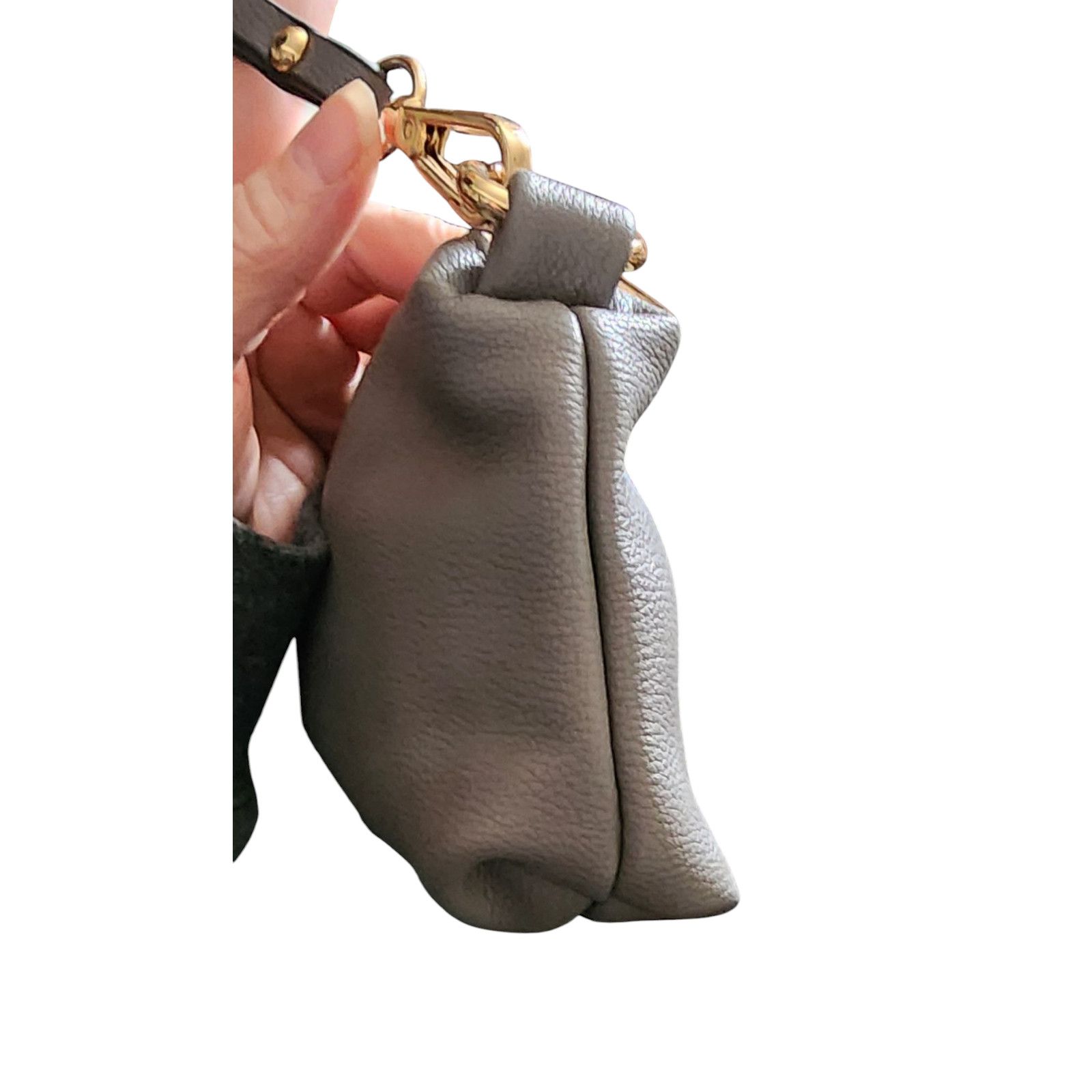 Kate Spade Kate Spade gray faux leather mini bag wristlet clutch Size ONE SIZE - 6 Thumbnail