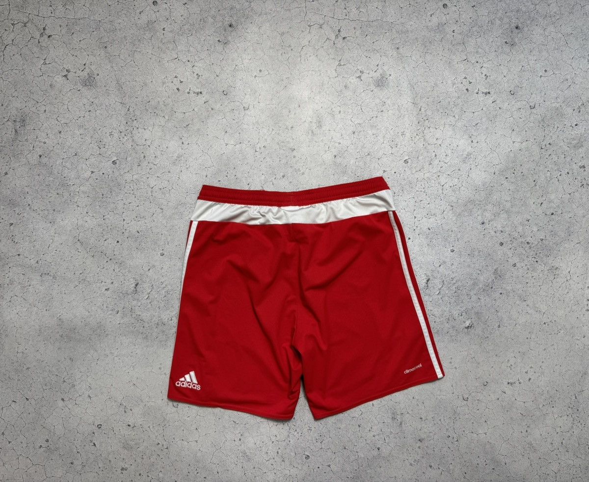 Adidas × Vintage Adidas FC Benfica Soccer Football Shorts Red Size S Size US 30 / EU 46 - 2 Thumbnail