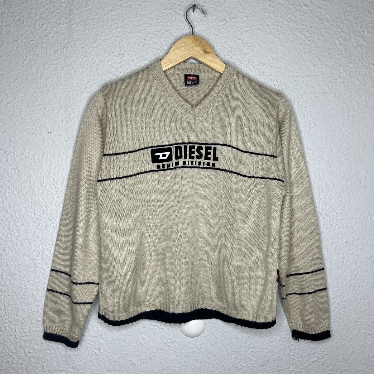 Diesel × Vintage Vintage Diesel Sweater Knitwear Jumper Spellout Logo Beige Size M / US 6-8 / IT 42-44 - 1 Thumbnail