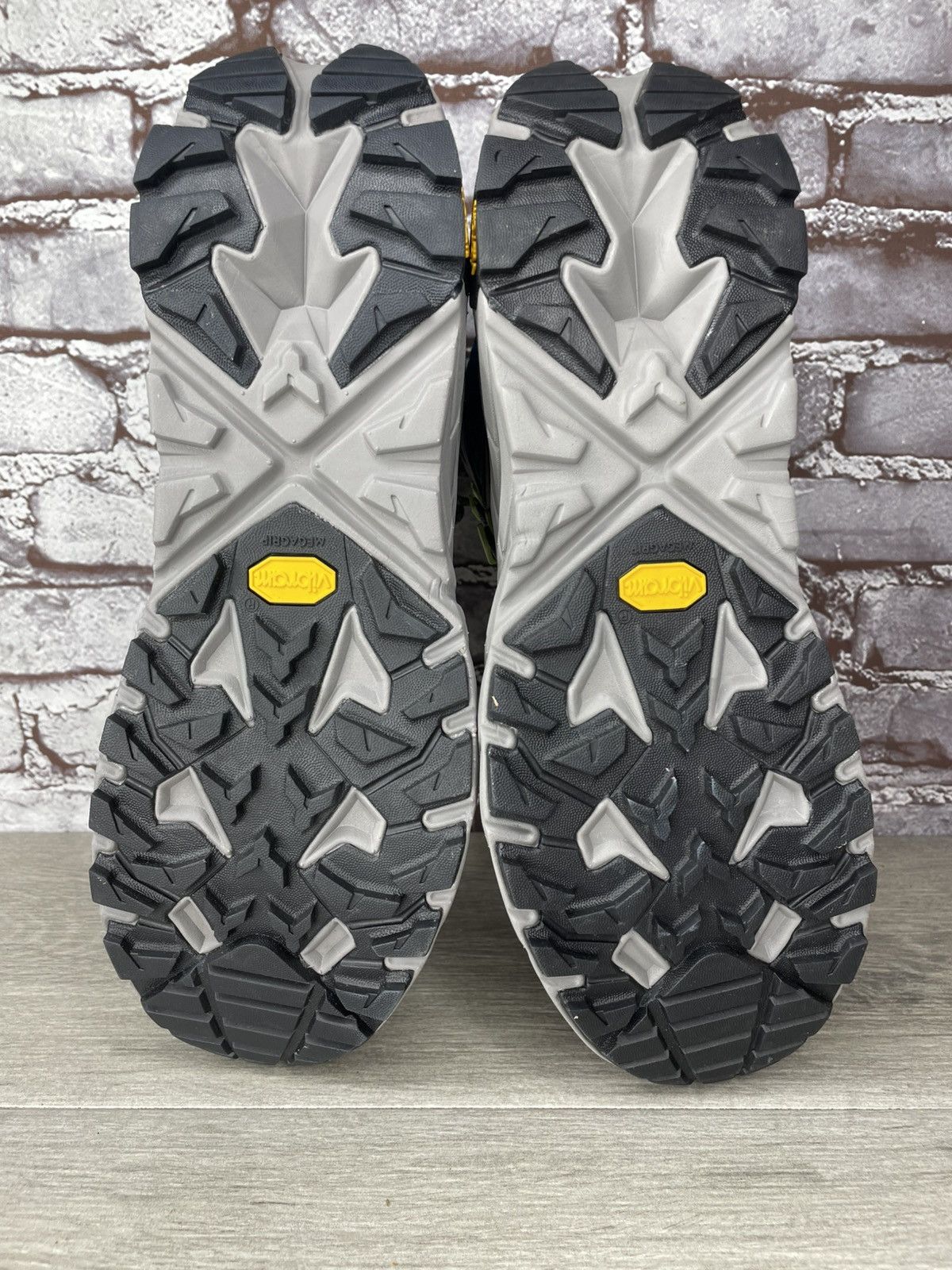Hoka Hoka One One Anacapa Mid Hiking Boots Men 11D US/45 1/3EU Size US 11.5 / EU 44-45 - 16 Thumbnail
