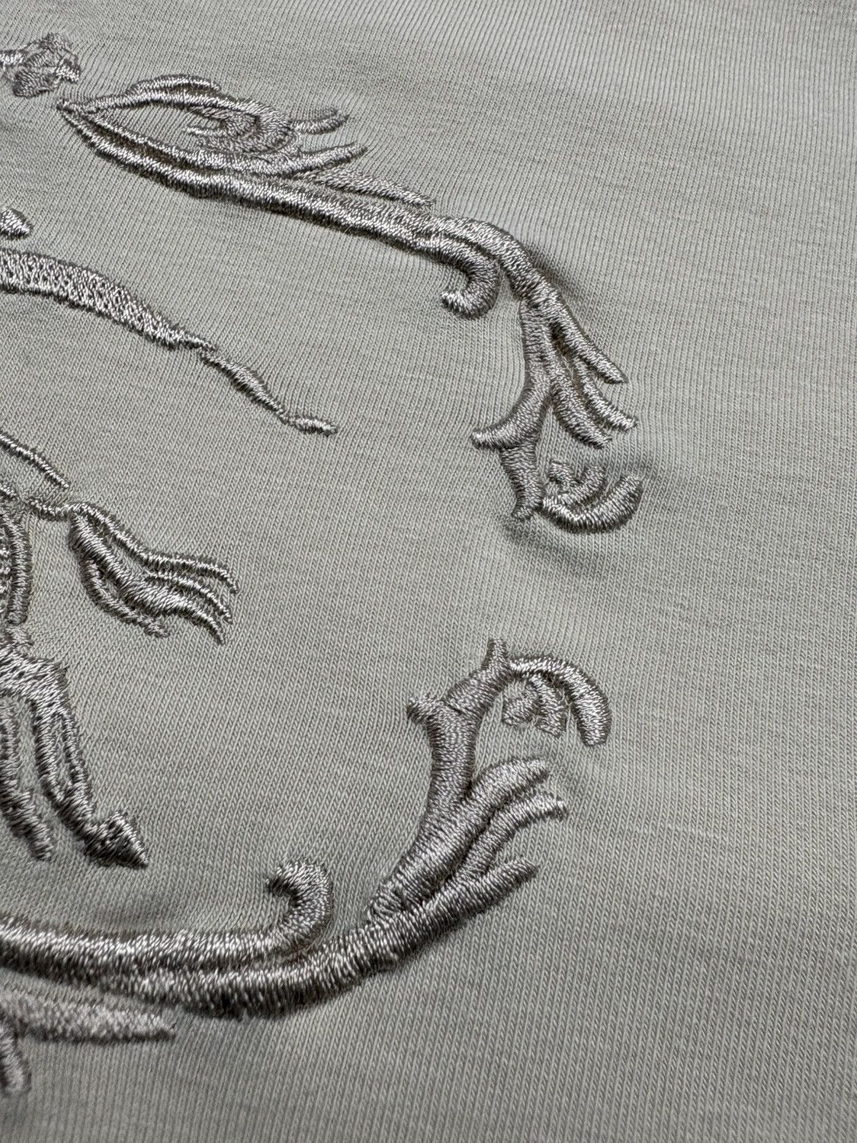 Burberry Burberry Knight Crest Beige Embroidered Tee Y2K Archival 00s Size M / US 6-8 / IT 42-44 - 9 Thumbnail