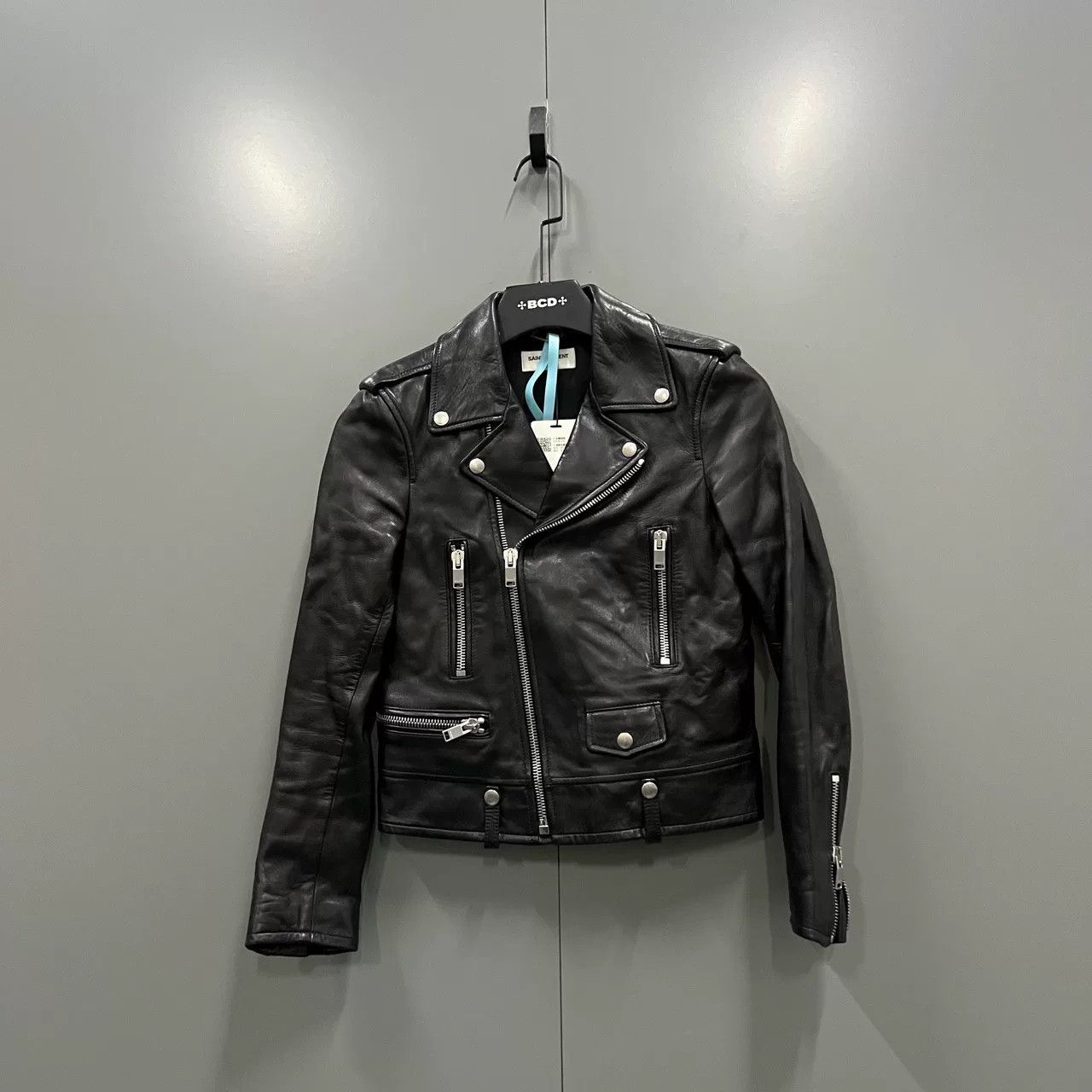 Saint Laurent Paris saint laurent black leather motorcycle jacket Size US S / EU 44-46 / 1 - 1 Thumbnail
