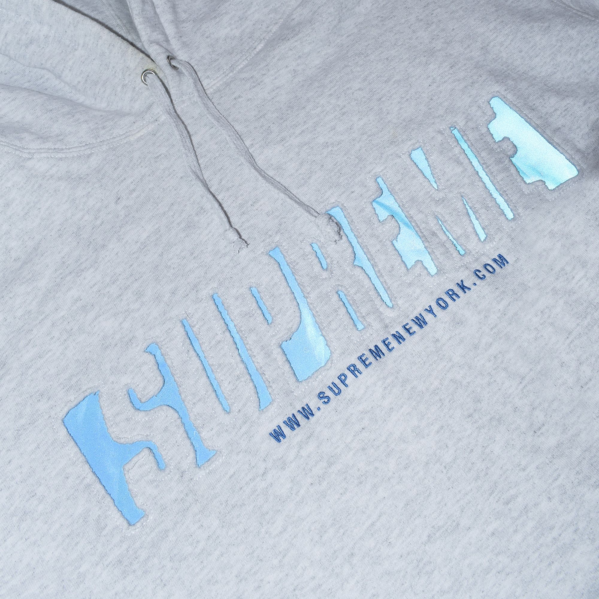 Supreme SUPREME Reflective Cutout Hooded Sweatshirt 'Ash Grey' Size US XL / EU 56 / 4 - 3 Thumbnail