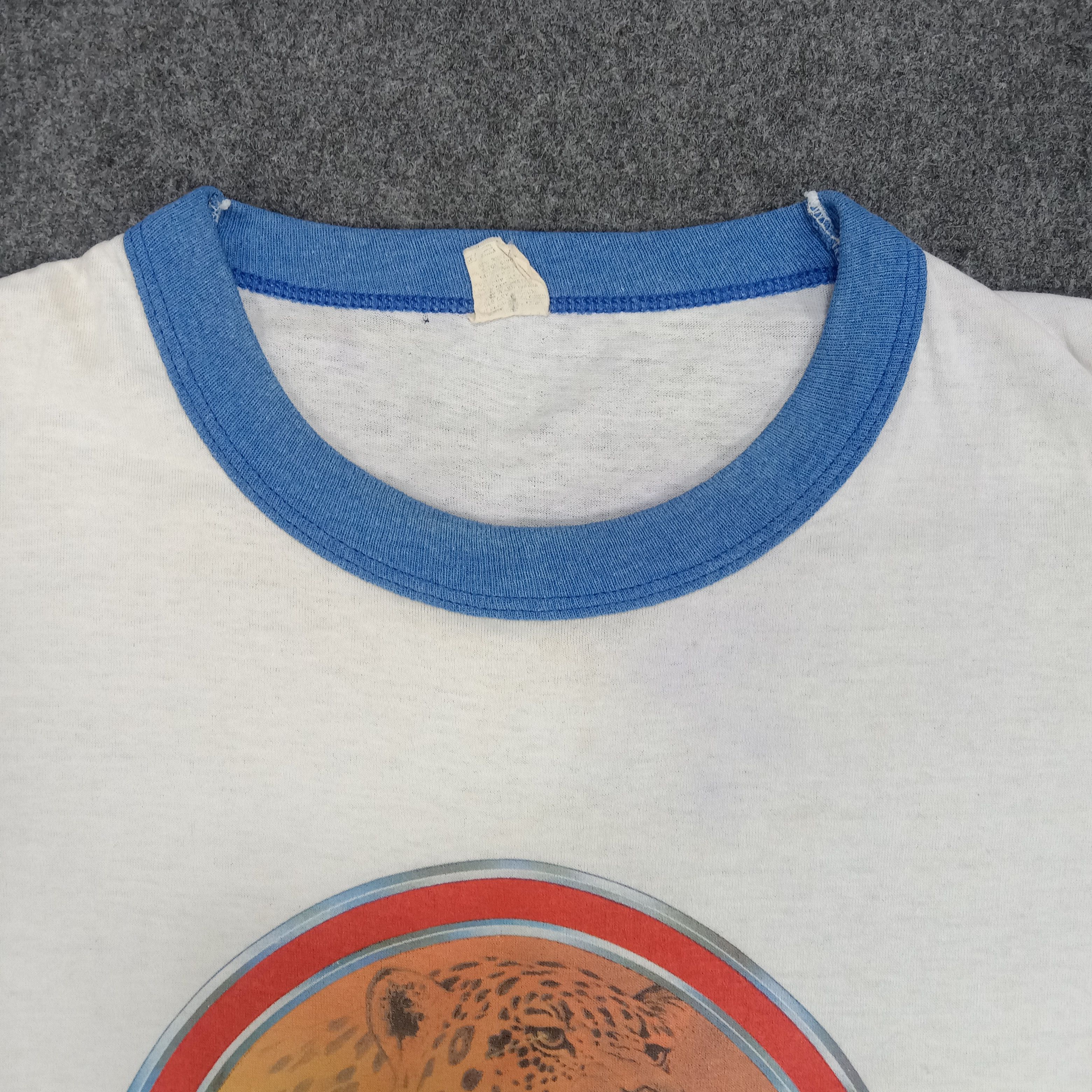 Vintage Jaguar Racing Team Castrol Le Mans Tshirt Size US M / EU 48-50 / 2 - 3 Thumbnail
