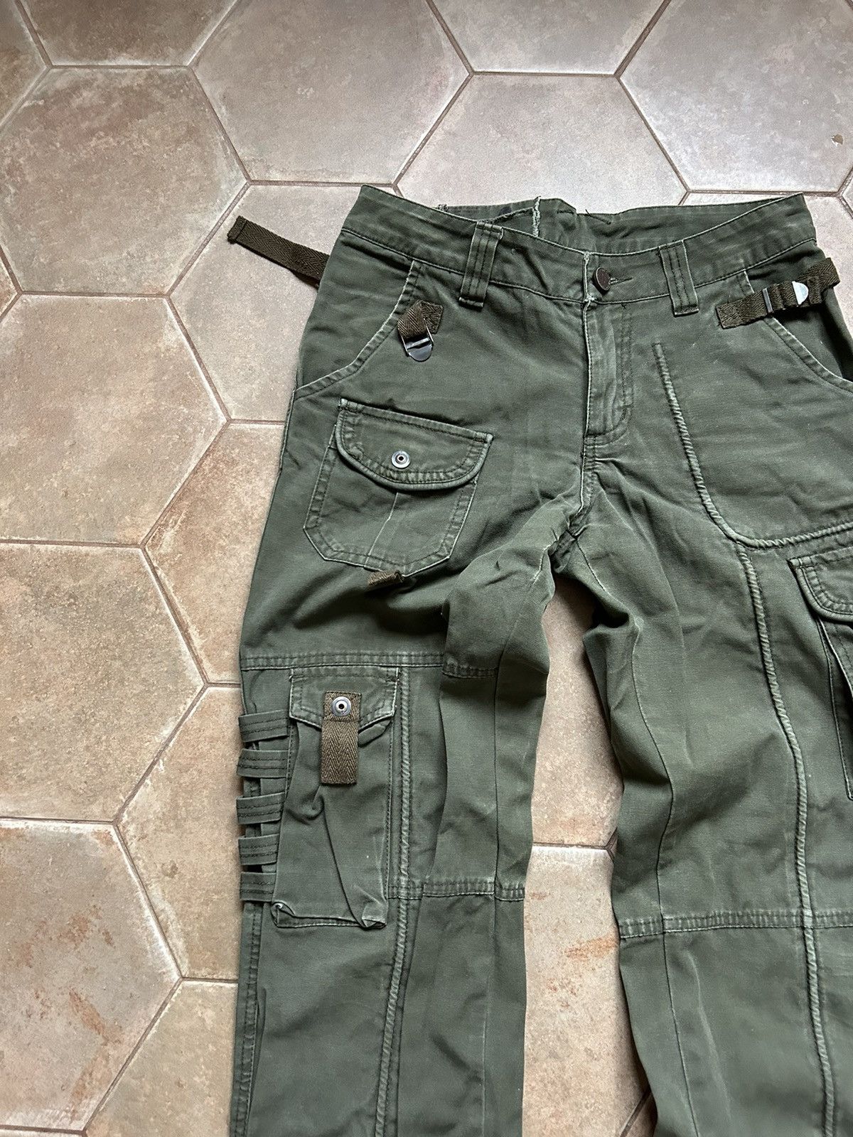Vintage Vintage Y2K wide bondage cargo pants avantgarde Size 27" / US 4 / IT 40 - 2 Thumbnail