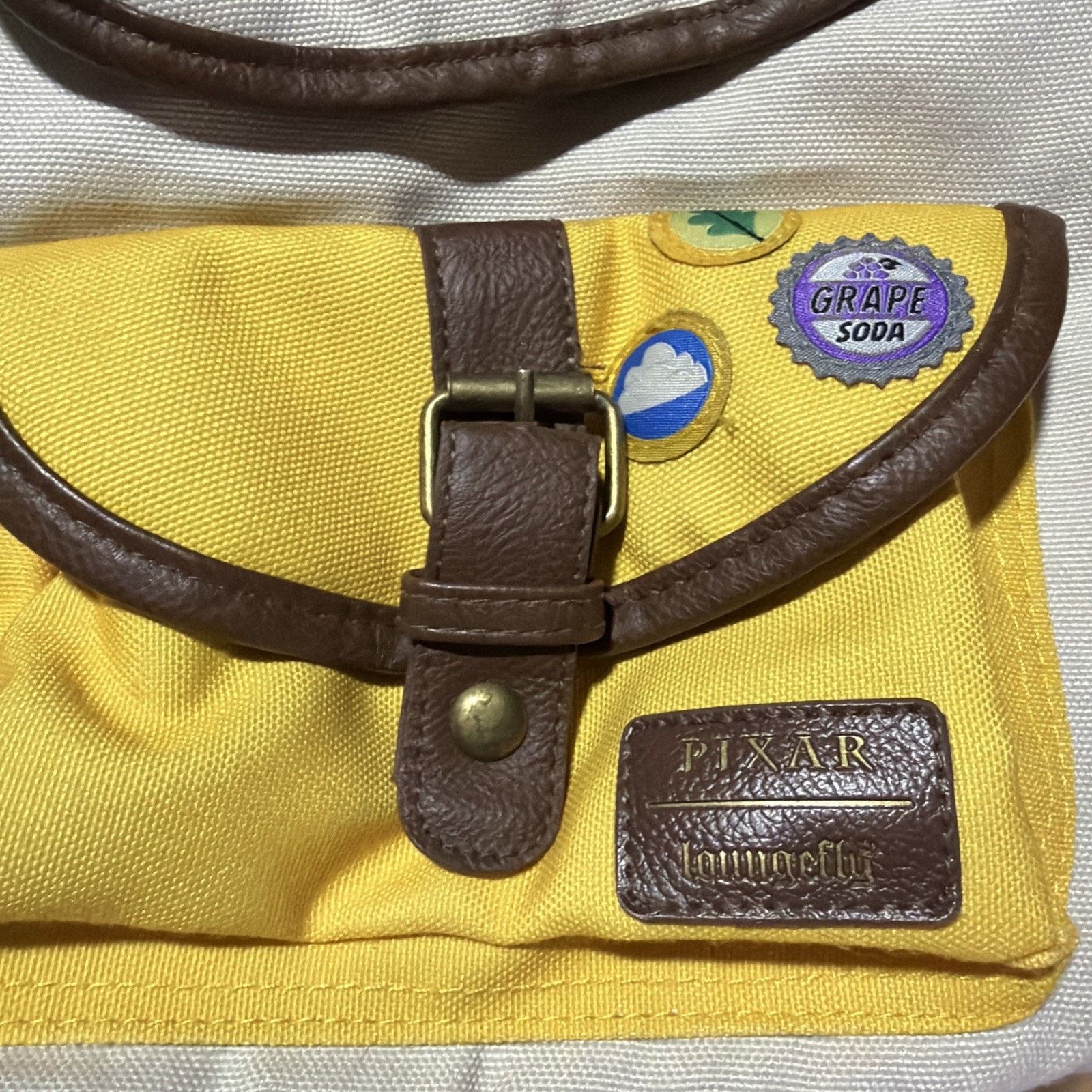 Disney RARE HTF Loungefly DisneyPixar Up Wilderness Explorer Canvas Size ONE SIZE - 4 Thumbnail