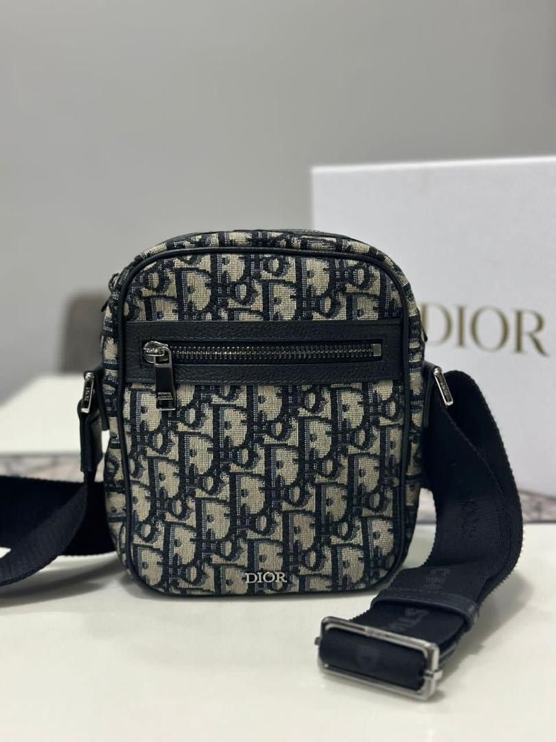 Dior Authentic DIOR Oblique Vertical Messenger Pouch Bag Size ONE SIZE - 2 Thumbnail