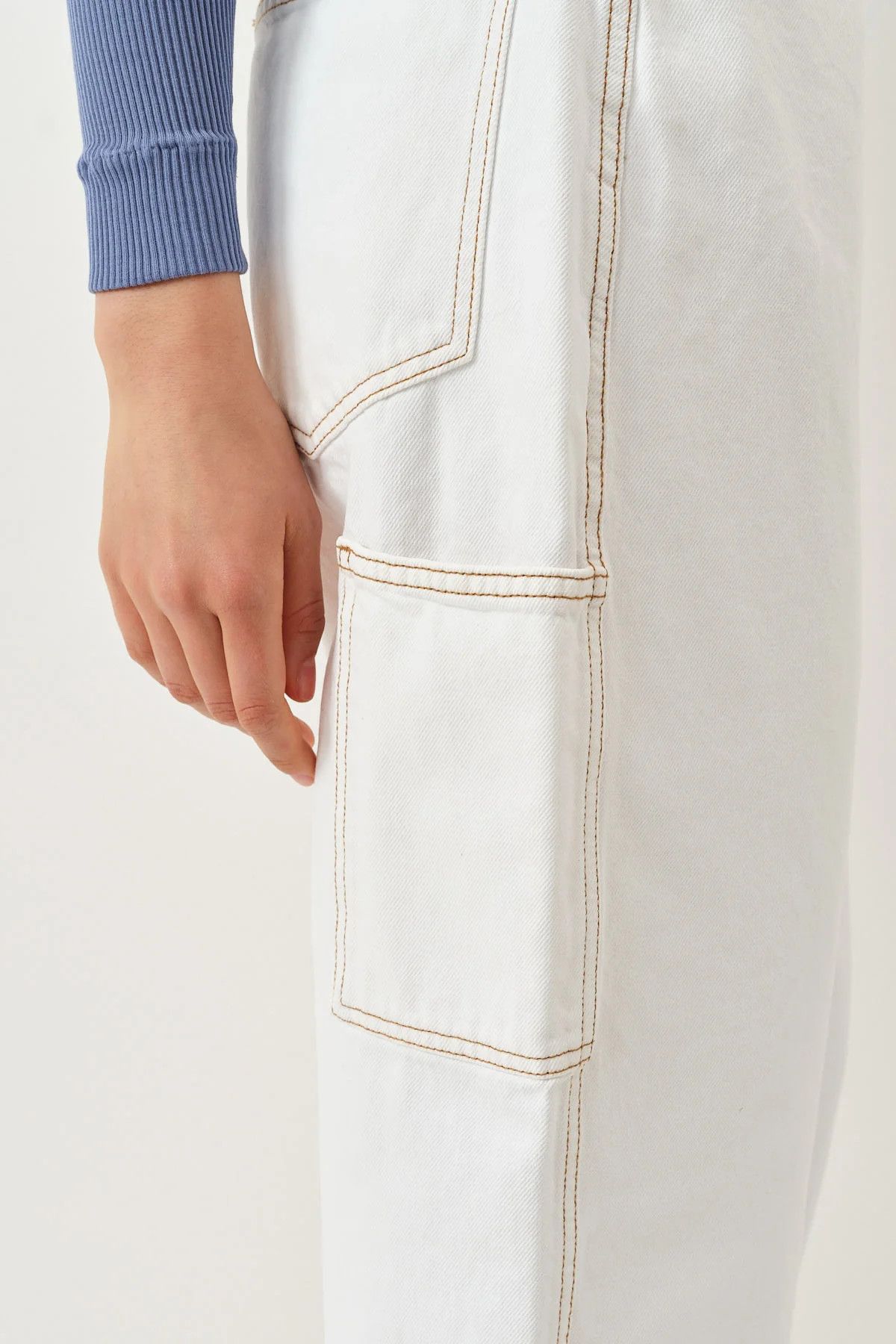 Saks Potts o1s22i1n0924 Organic Denim Helle Jeans in White Size 27" / US 4 / IT 40 - 9 Thumbnail
