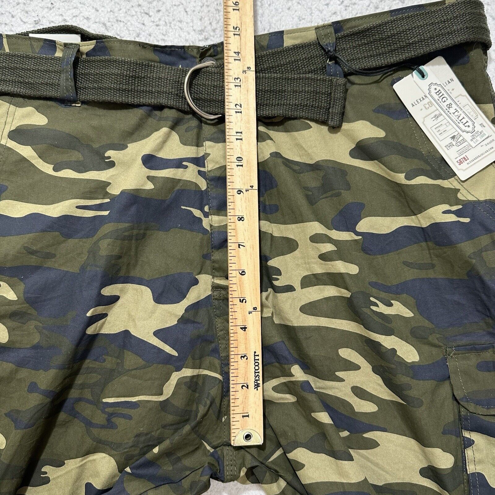 Alexander Julian Alexander Julian 44 Cargo Shorts 11.5" Inseam Green Camo Size US 44 / EU 60 - 13 Thumbnail