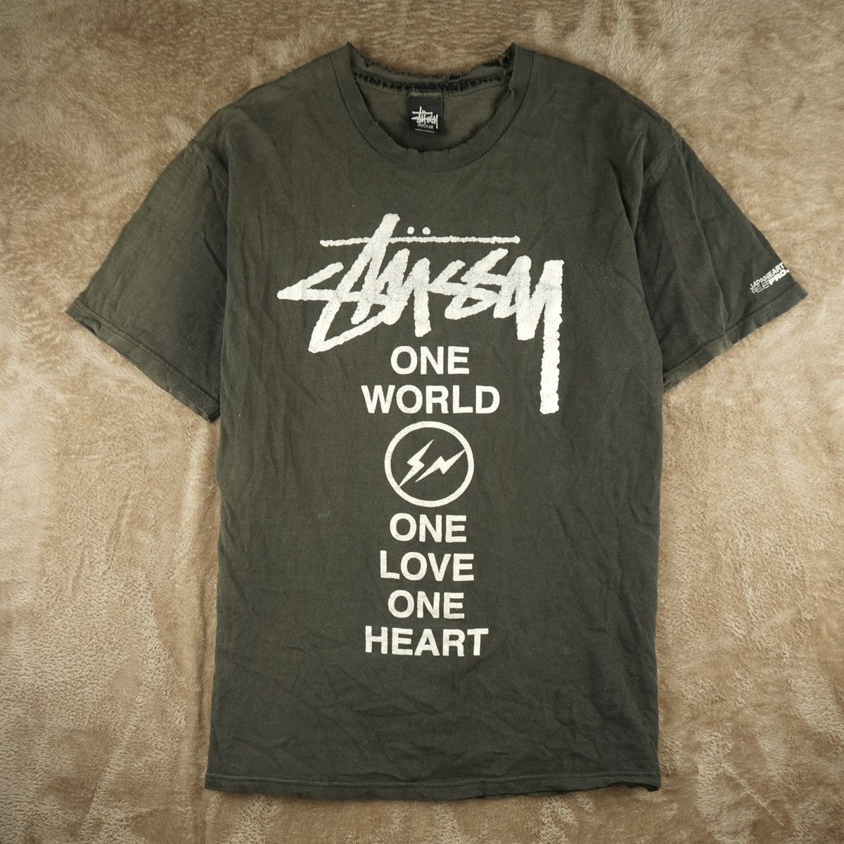 Stussy Stussy X Fragment Design One World One Love One Heart Japan Size US M / EU 48-50 / 2 - 2 Thumbnail