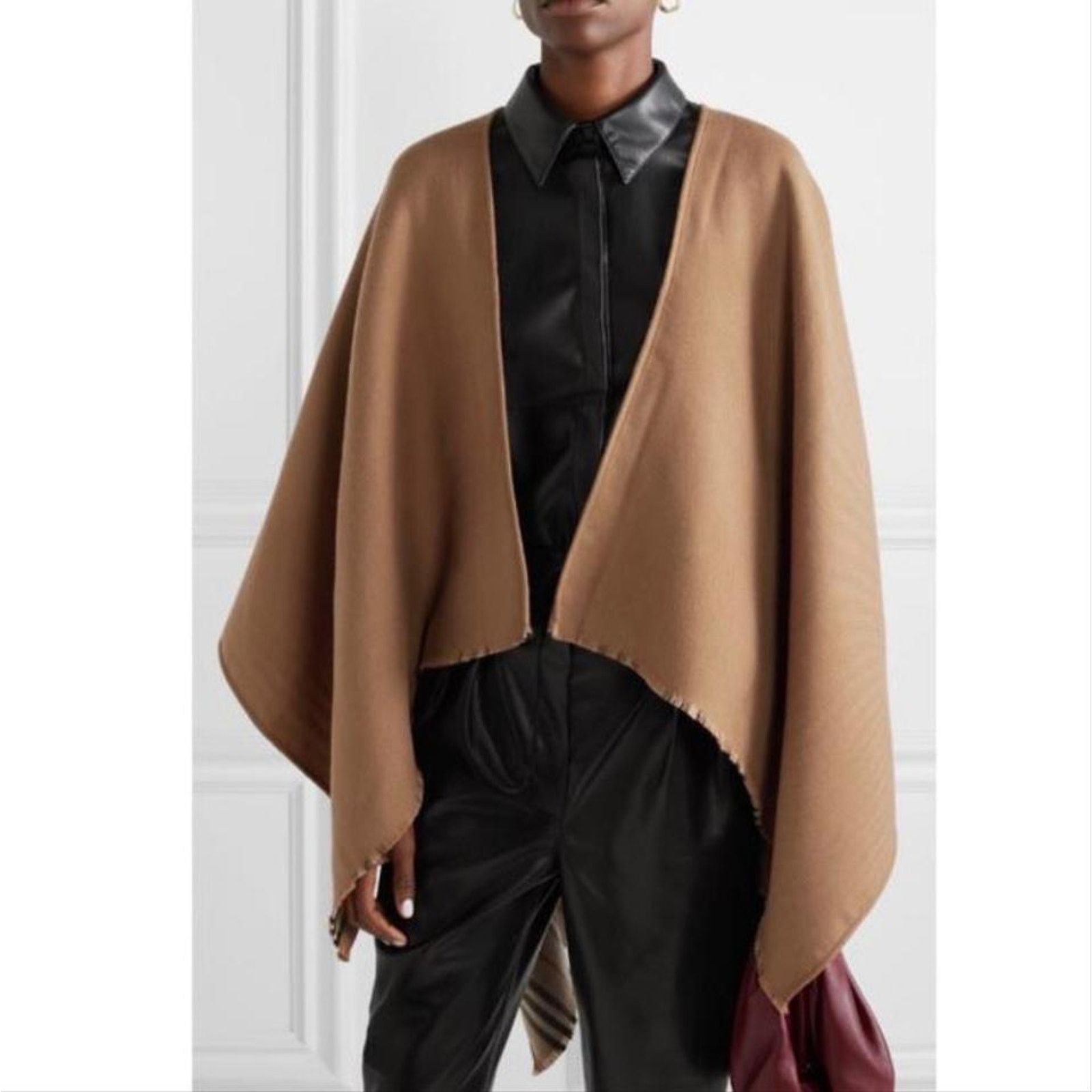 Burberry Nova check reversible wool cape poncho wrap Size ONE SIZE - 3 Thumbnail