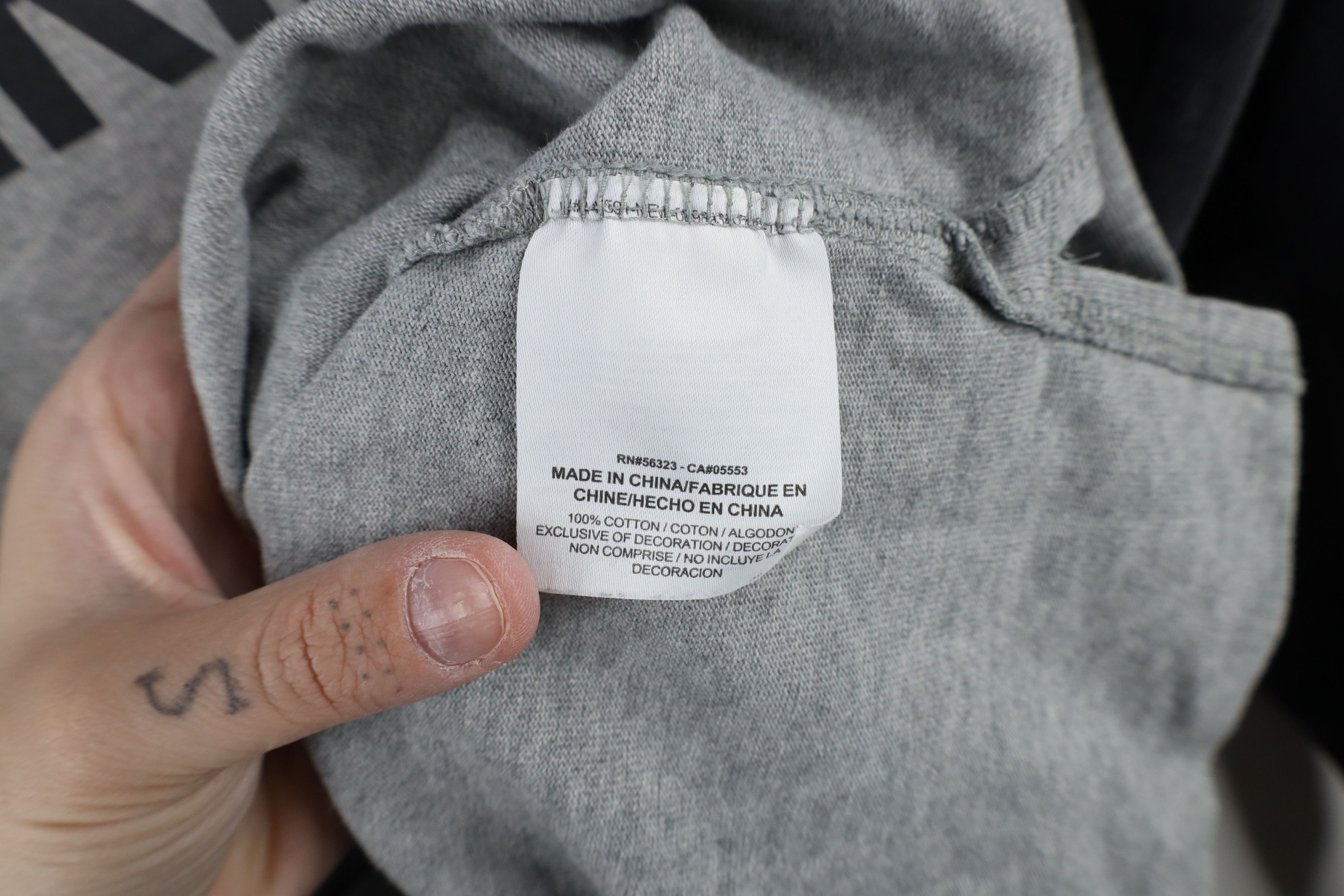 Nike × Vintage Nike University of Michigan Long Sleeve T-Shirt Gray Size US L / EU 52-54 / 3 - 7 Thumbnail