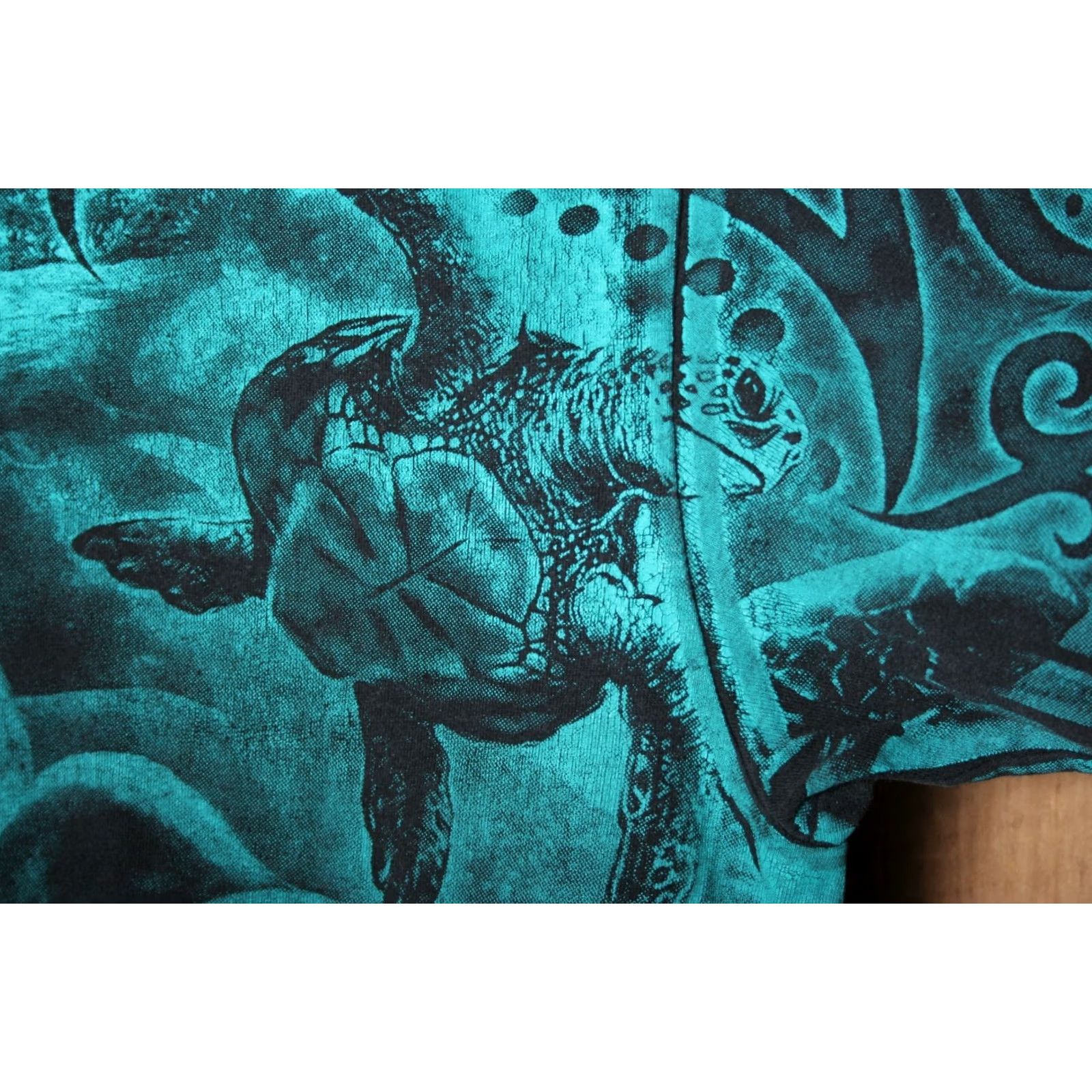 Vintage Vintage Cozumel Mexico All-Over Print Sea Turtle Tribal Print T-Shirt Sz. L/XL Size US L / EU 52-54 / 3 - 5 Thumbnail