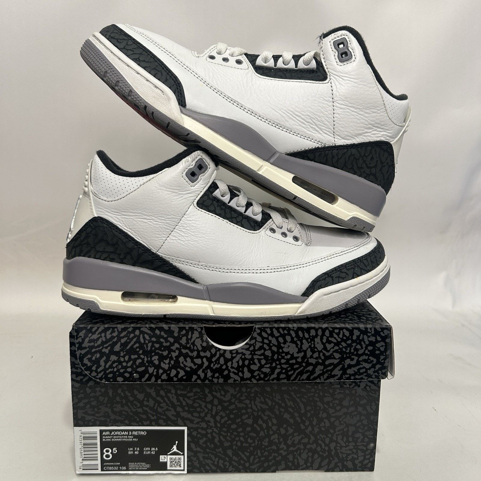 Jordan Brand Nike Air Jordan 3 Retro OG “Cement Grey” Size US 8.5 / EU 41-42 - 1 Thumbnail