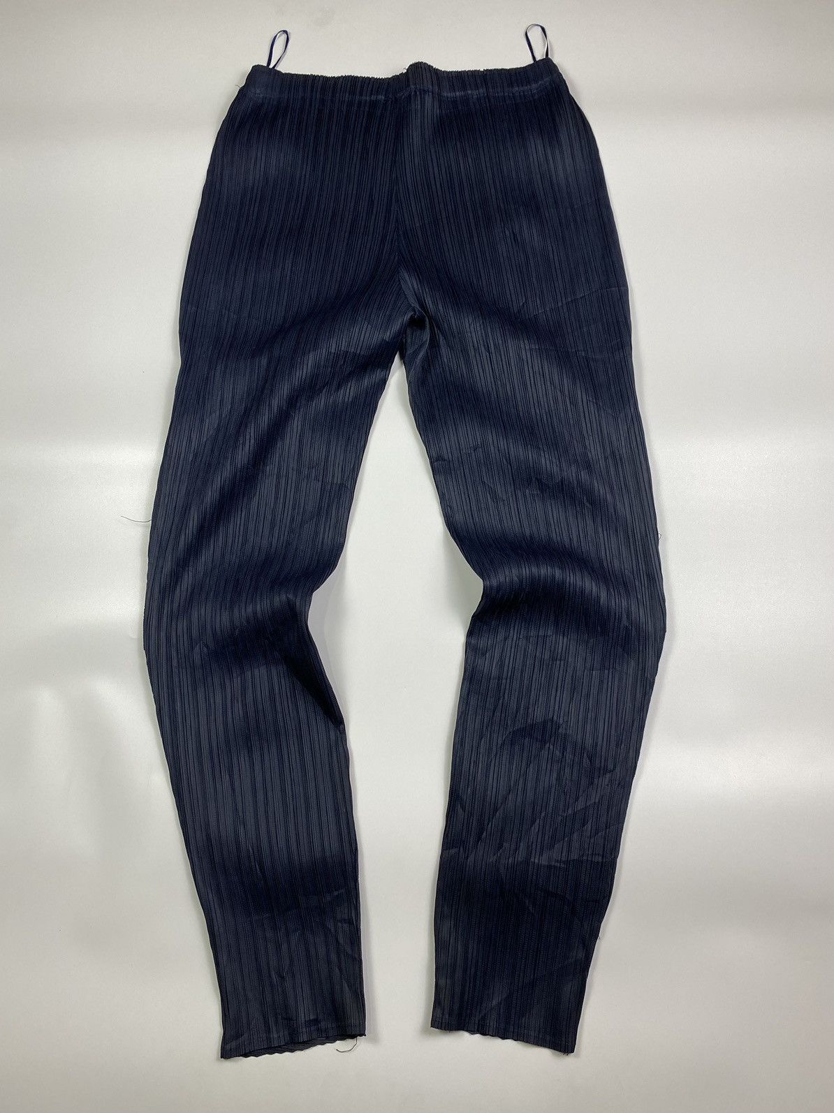 Issey Miyake × Japanese Brand × Pleats Please Issey Miyake Pleats Please issey miyake pant lost tag Size US 28 / EU 44 - 2 Thumbnail