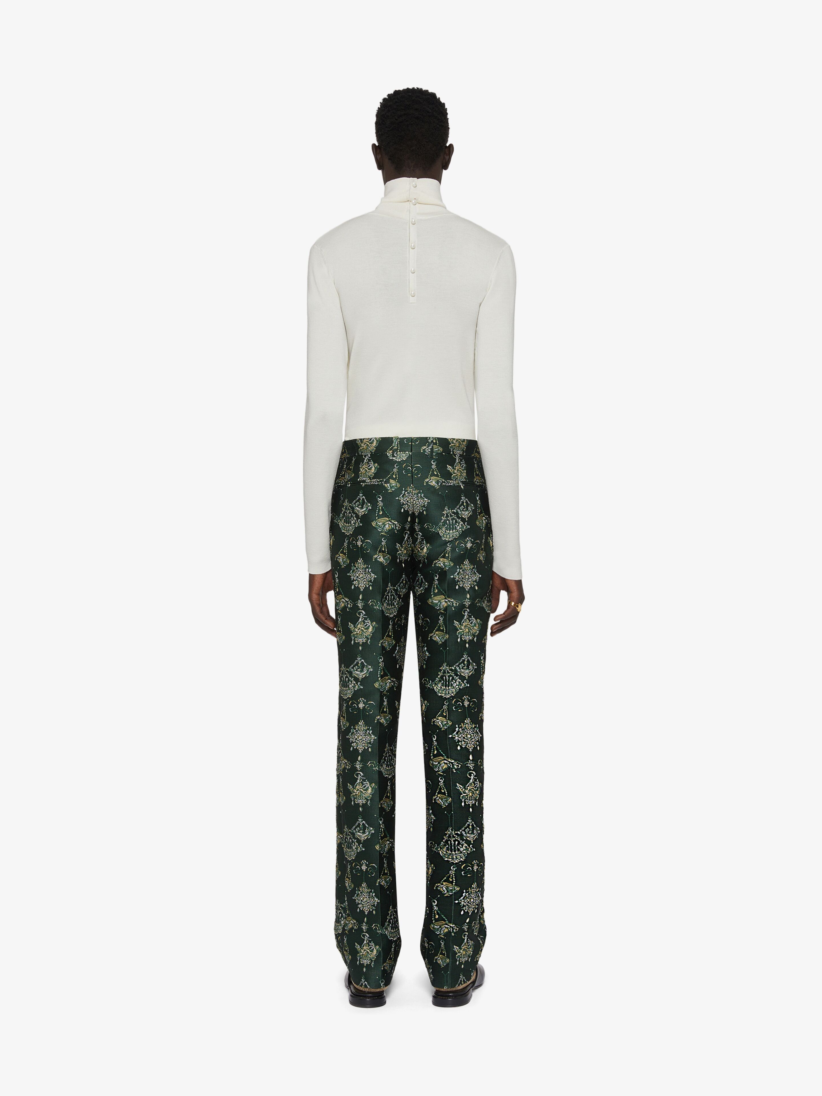 Givenchy o1w1db10925 Turtle Neck Sweater Half Back Opening in White Size US XL / EU 56 / 4 - 4 Thumbnail