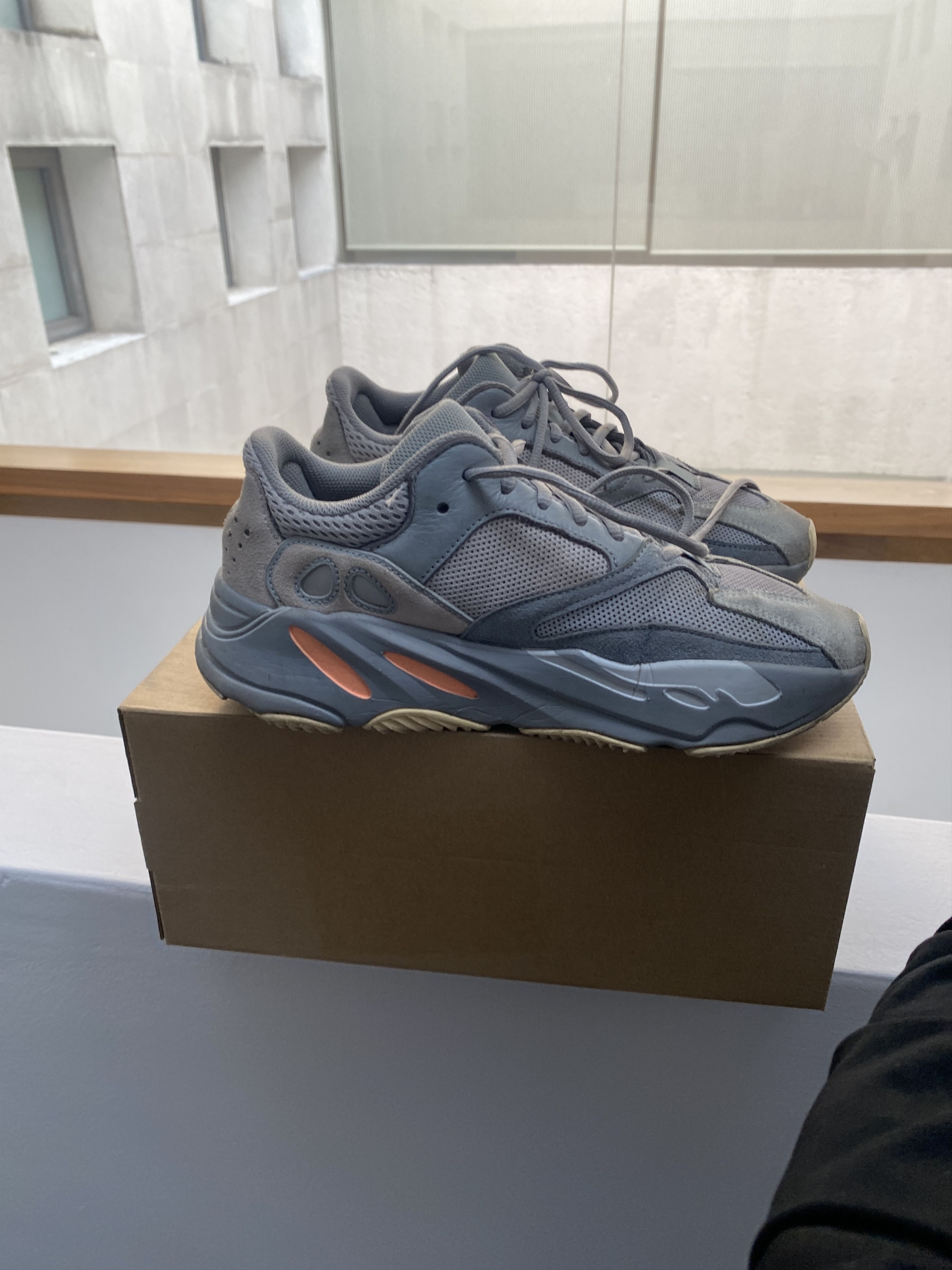 Adidas × Kanye West Yeezy 700 Inertia Size US 8.5 / EU 41-42 - 2 Thumbnail
