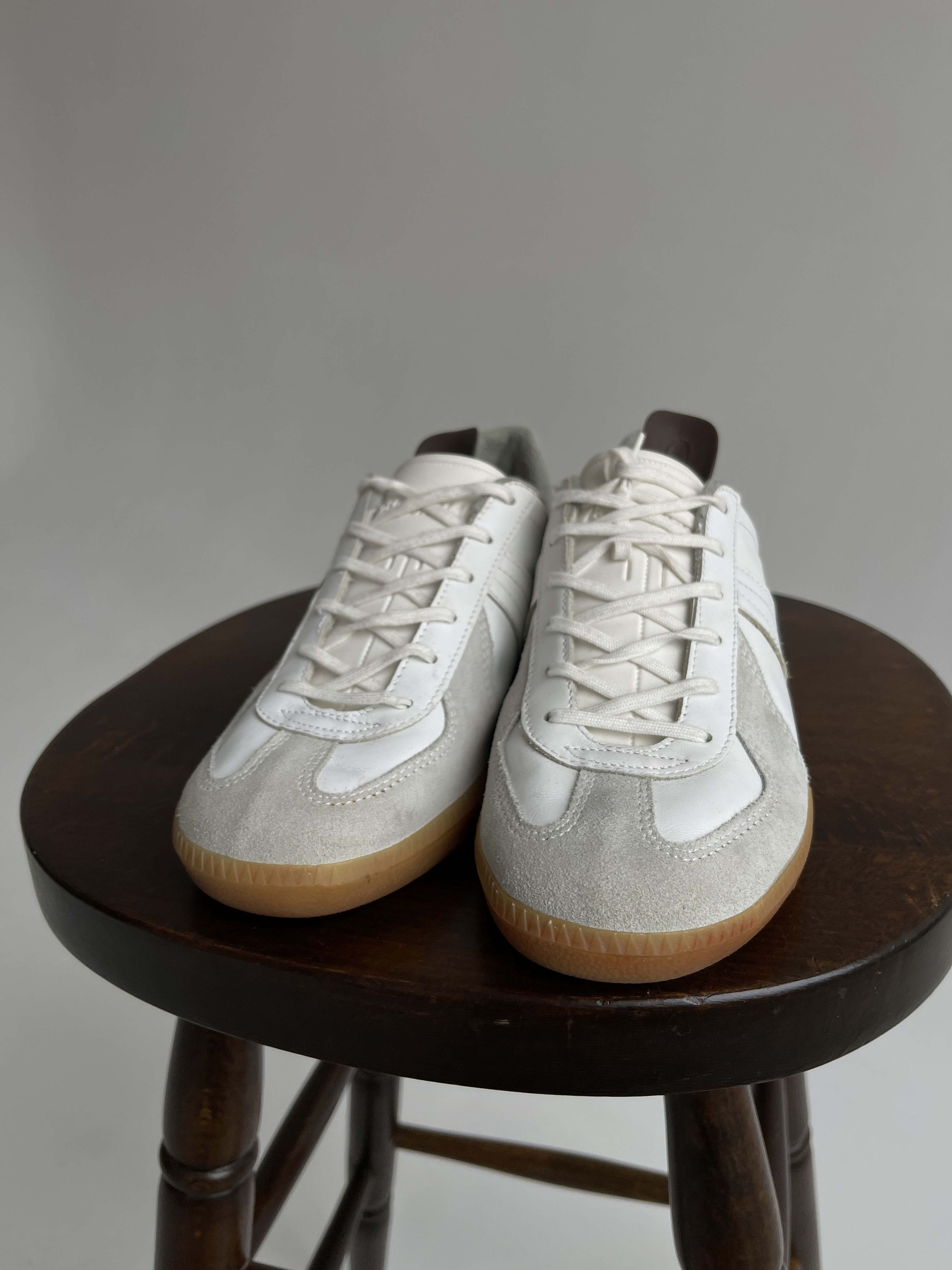 Vintage Vintage BW Sport GATs Sneakers Leather White Military Size US 7 / EU 40 - 2 Thumbnail