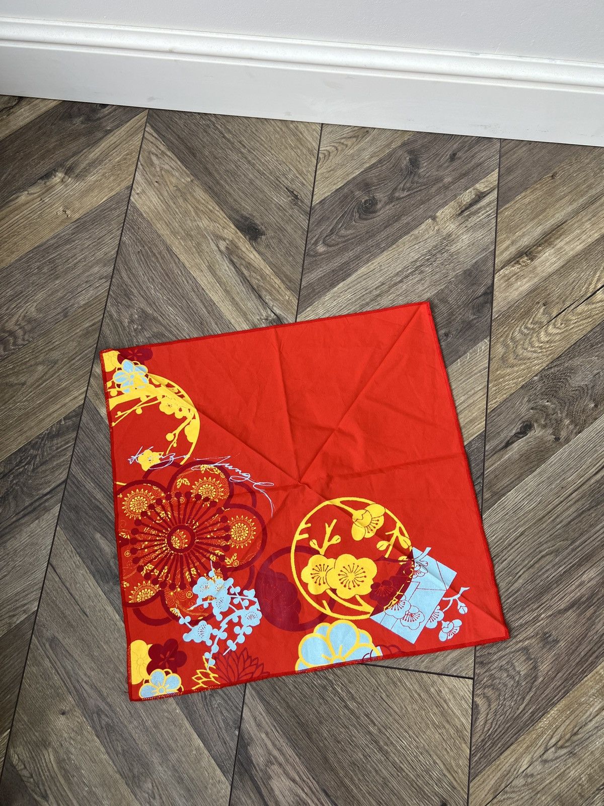 Kenzo Vintage Kenzo Jungle rare Red Floral Square Scarf Size ONE SIZE - 4 Thumbnail