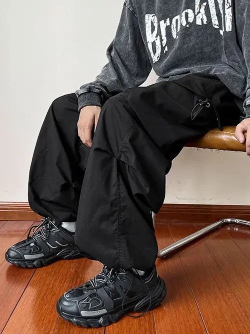 Japanese Brand Vintage Streetwear black cargo parachute pants y2k Size US 32 / EU 48 - 2 Thumbnail
