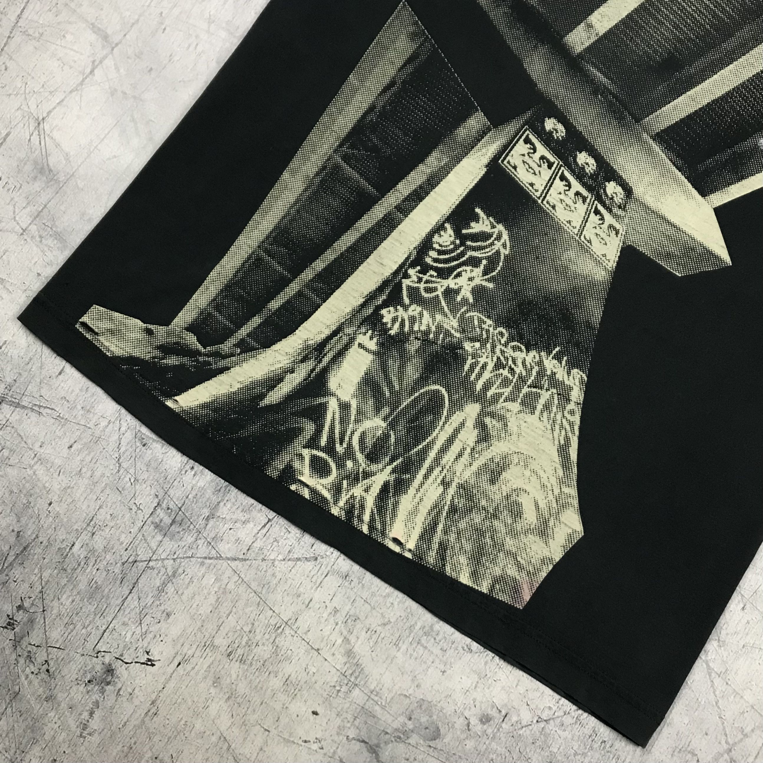 Obey Obey USA Graffiti Bridge Graphic Tee Size US M / EU 48-50 / 2 - 8 Thumbnail
