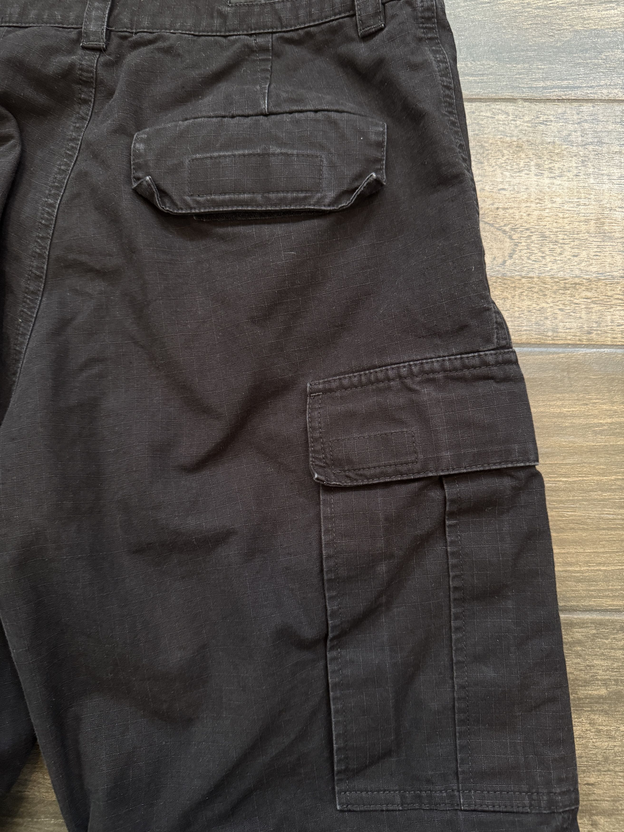 Balenciaga Balenciaga Convertible Ripstop Cargo Pant Black Size US 32 / EU 48 - 11 Thumbnail