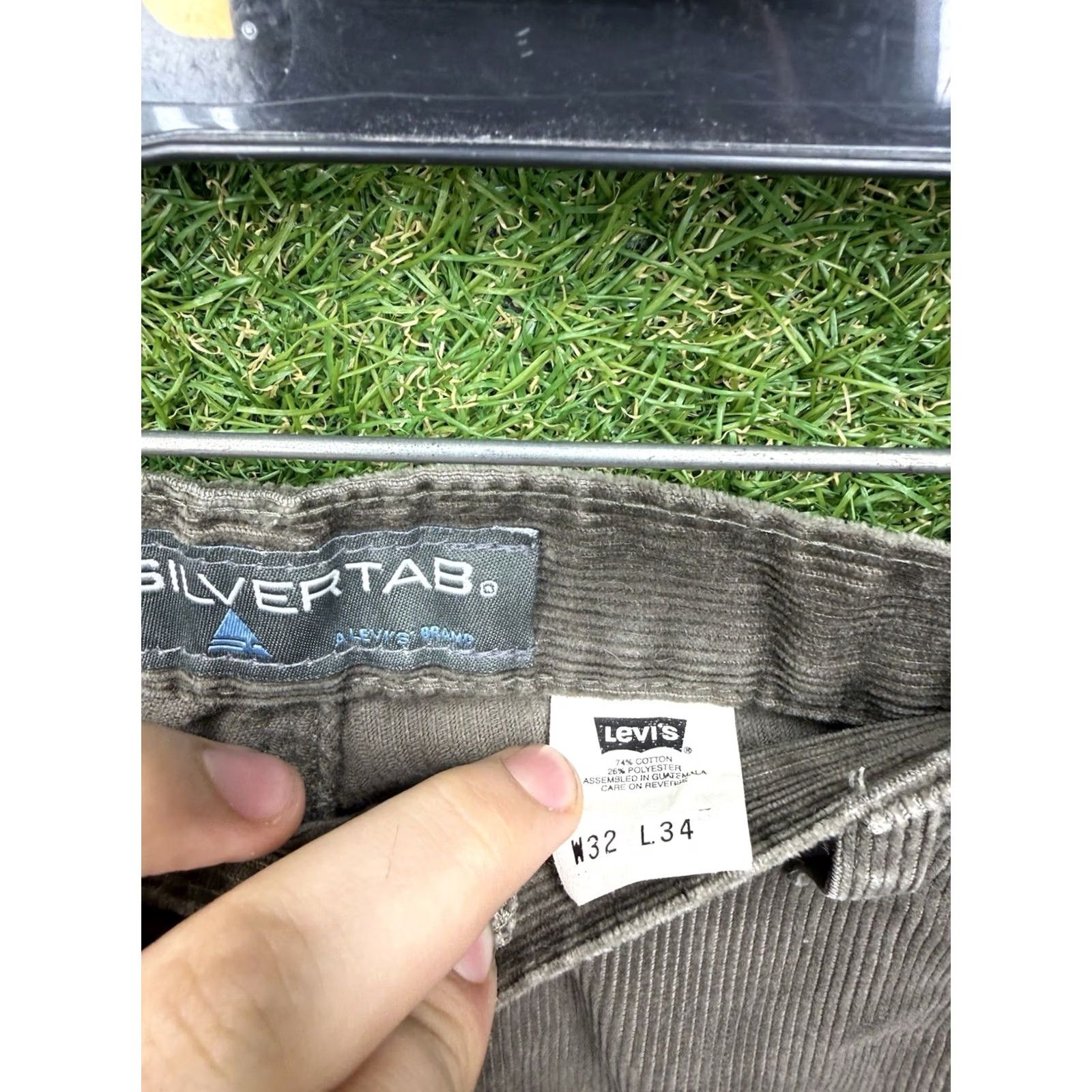 Levi's VINTAGE Levi's SilverTab Corduroy Pants Mens 32x34 Brown Carpenter Baggy 90s Grunge Streetwear Jeans Men Baggy Levi's Silvertab Size US 32 / EU 48 - 6 Thumbnail