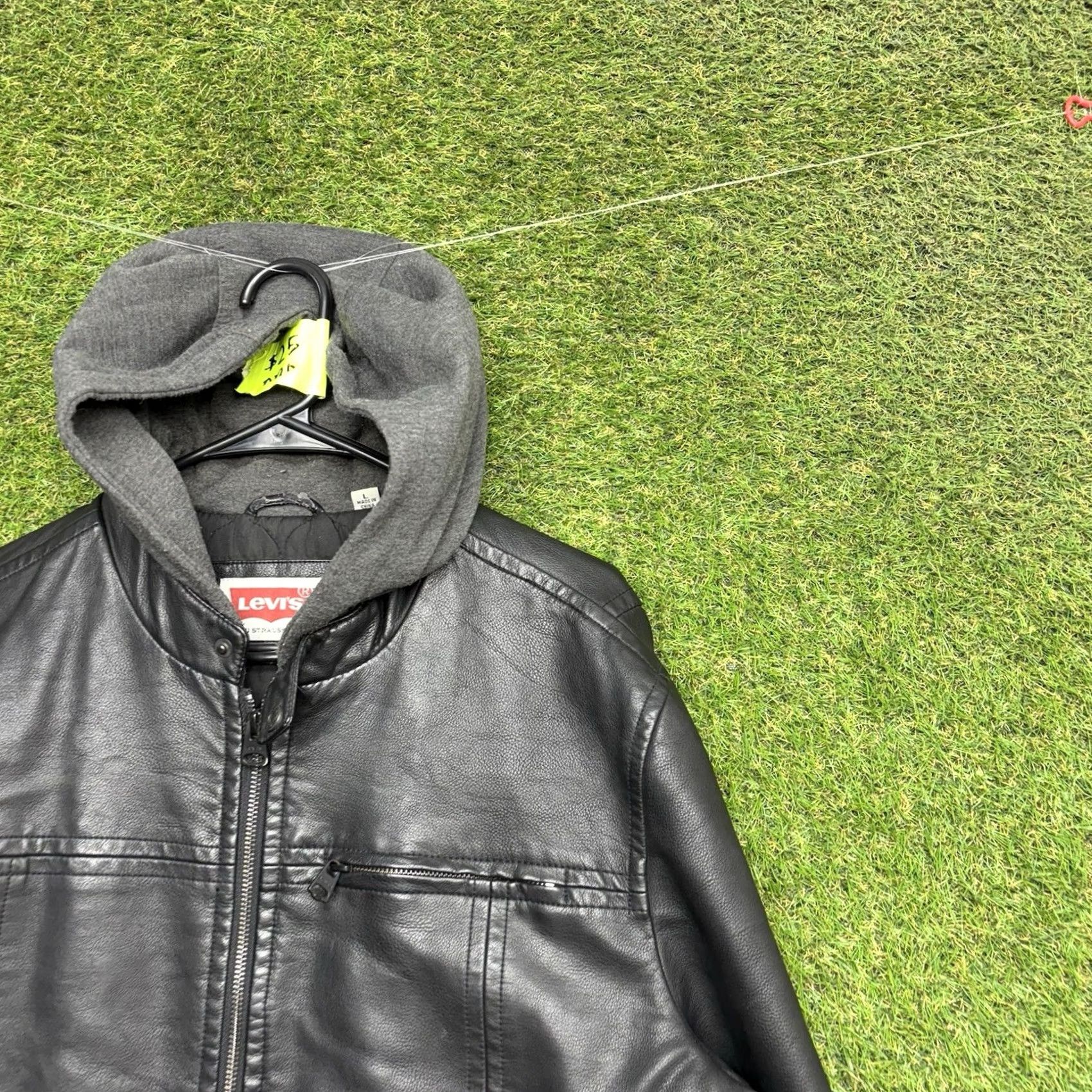 Levi's Levi's Leather Jacket Mens L Black Motorcycle Zip Hooded Quilted Lined Vintage No Size US L / EU 52-54 / 3 - 3 Thumbnail