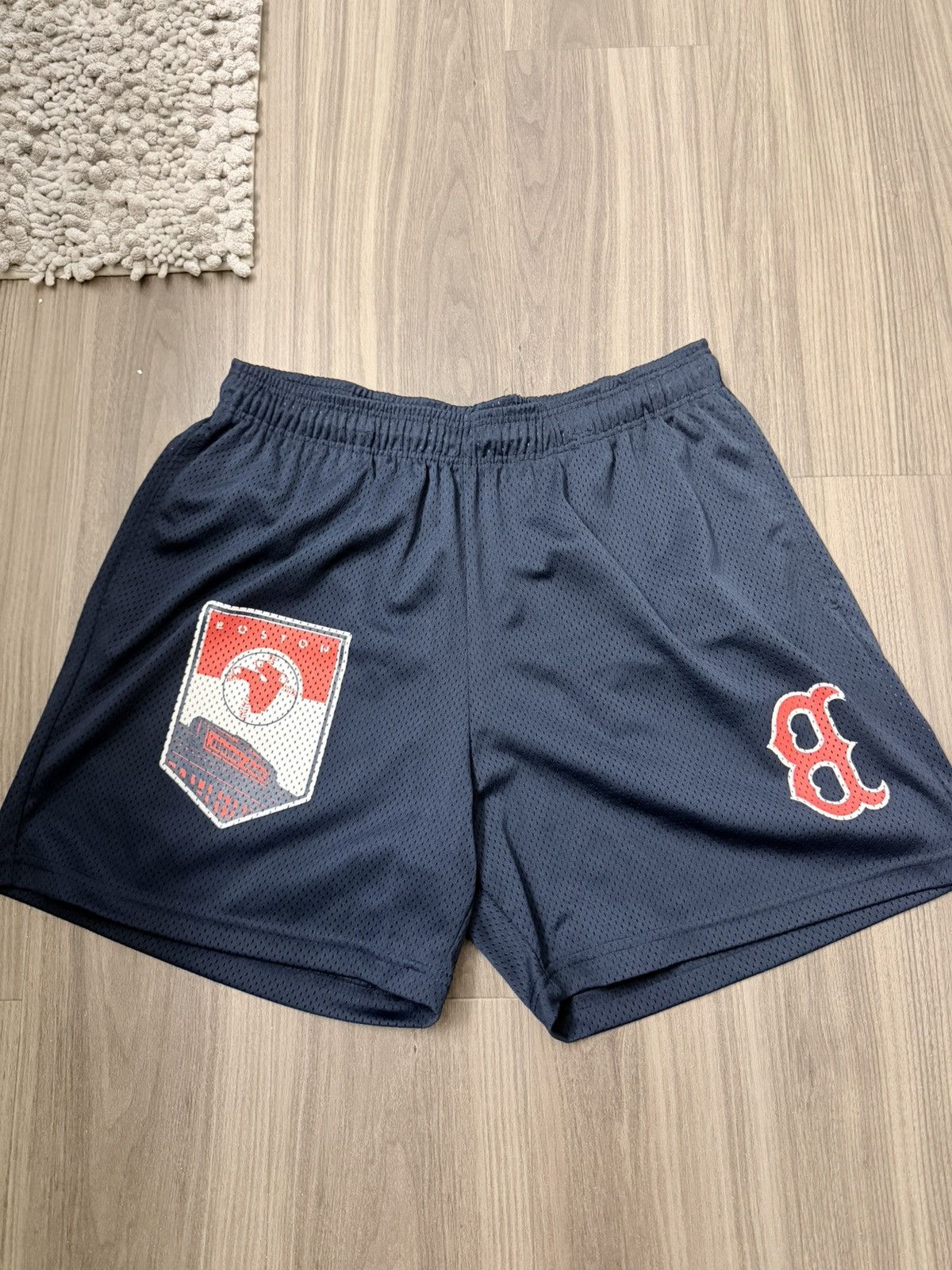HMDD HMDD Boston Red Socks Shorts Size US 42 / EU 58 - 1 Thumbnail