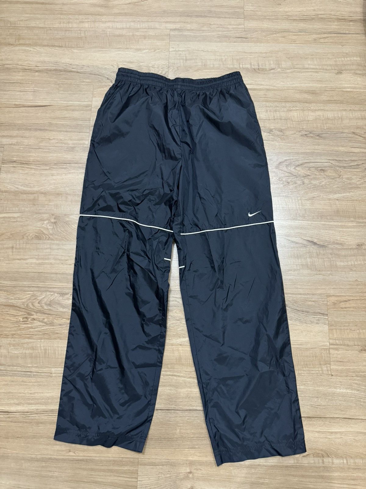 Vintage Vintage Nike Trackpants Size US 31 - 1 Thumbnail