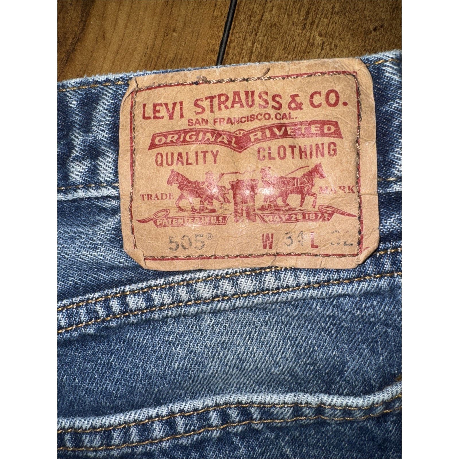 Levi's Levi’s 505 Regular Straight Jeans 34x31 Denim Zip Mid Rise Size US 34 / EU 50 - 8 Thumbnail