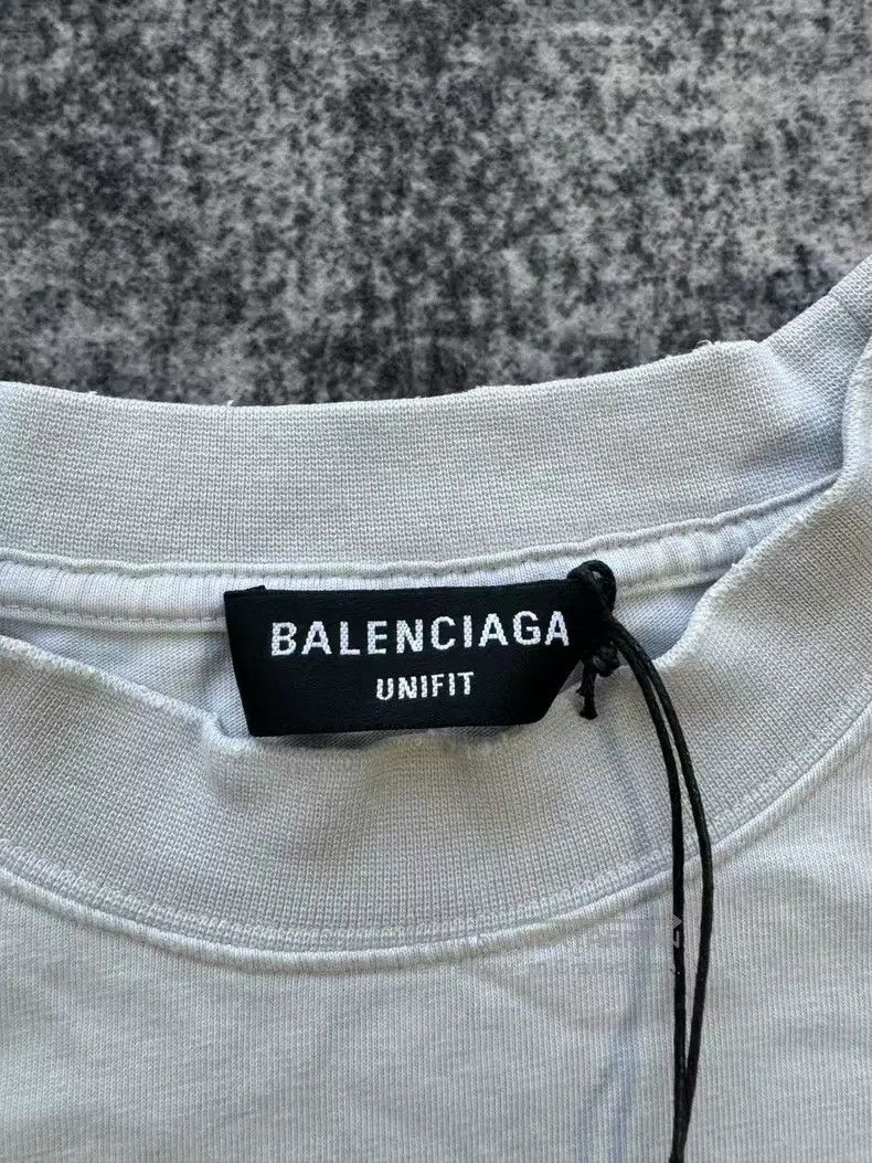 Balenciaga Balenciaga Flame Letter Logo Splatter Effect Rock Short Sl Size US L / EU 52-54 / 3 - 3 Thumbnail