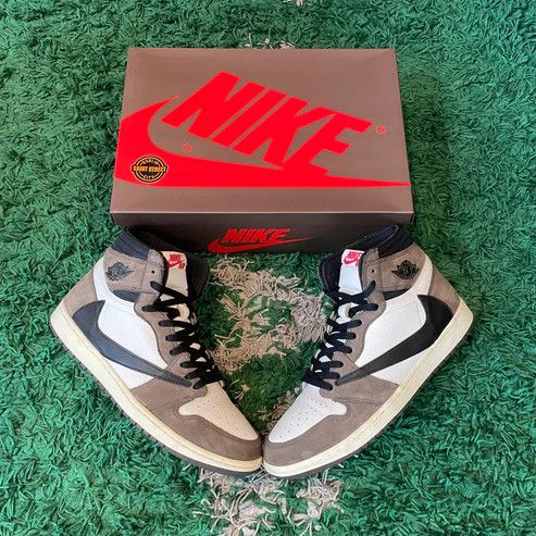 Travis Scott Air Jordan 1 High X Travis Scott Size US 13 / EU 46 - 1 Thumbnail