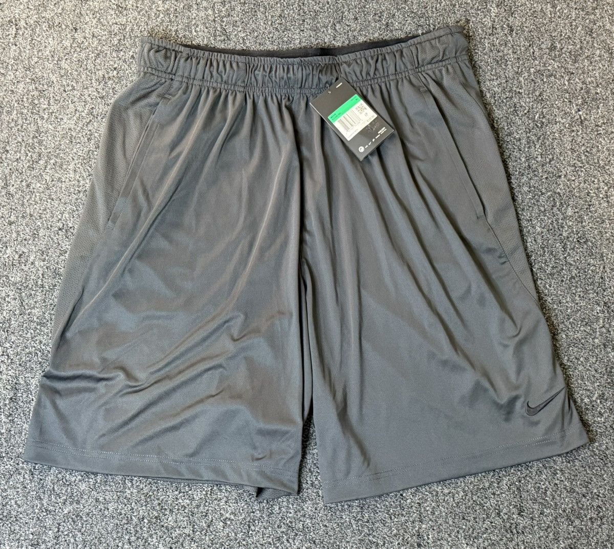 Nike NIKE DRI FIT MENS TRAINING GYM ATHLETIC XL SHORTS STANDARD Size US 36 / EU 52 - 1 Thumbnail