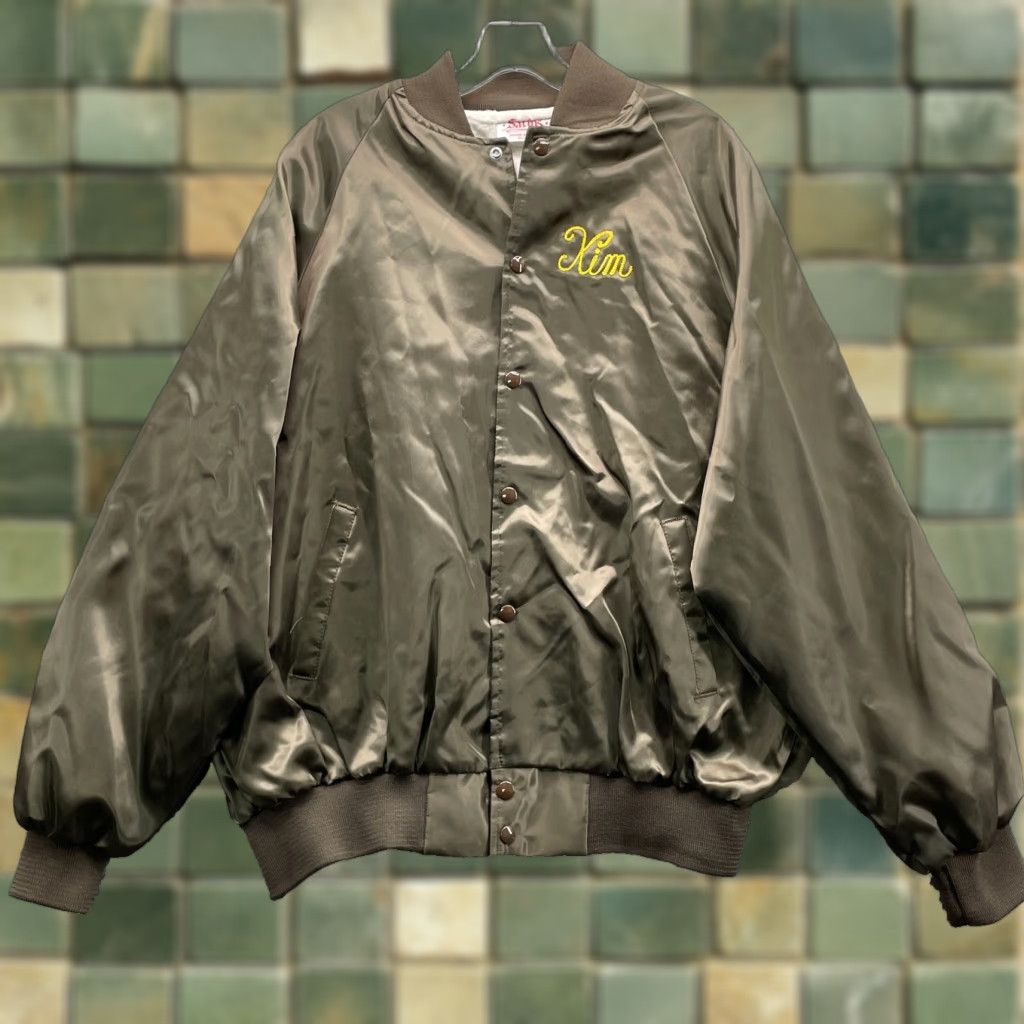 Olive VINTAGE Satins Bomber Jacket XXL Olive Green Mob Wife Kim Varsity 90s Streetwear Retro Satin Embroidered Logo Zipper Jacket Mens Women Size US XXL / EU 58 / 5 - 1 Thumbnail