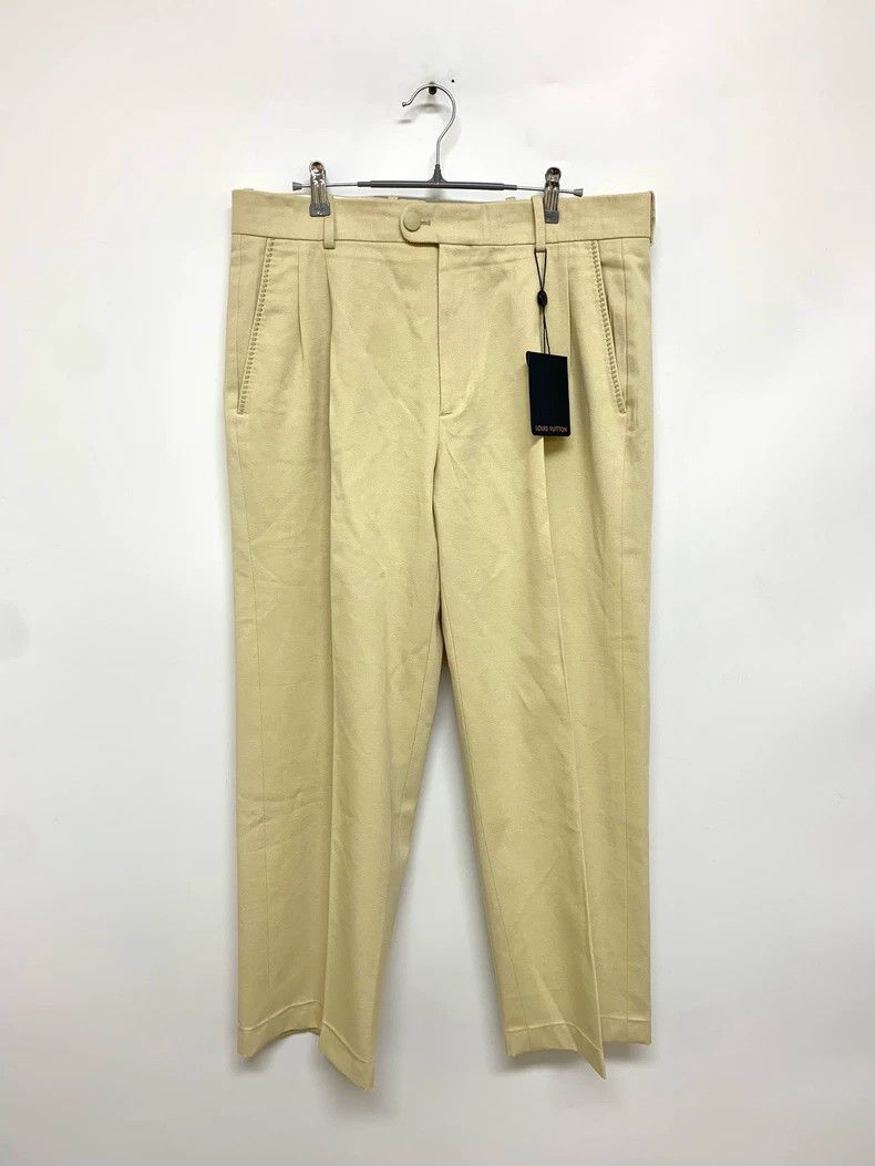 Louis Vuitton size US 50 Beige slacks pants